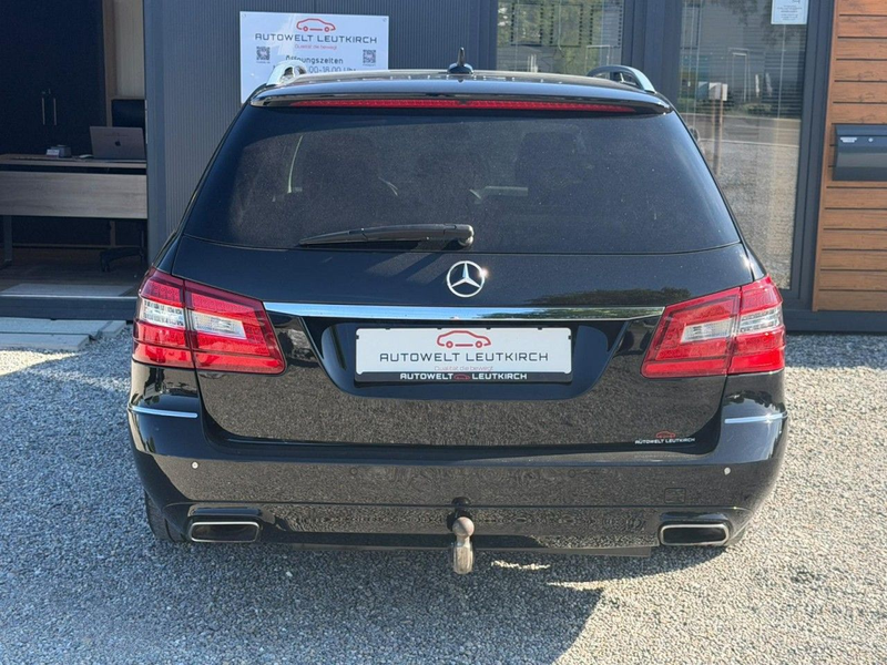 Mercedes-Benz E 300 E T-Modell E 300 CDI BlueEfficiency Avangart AHK — photo 4