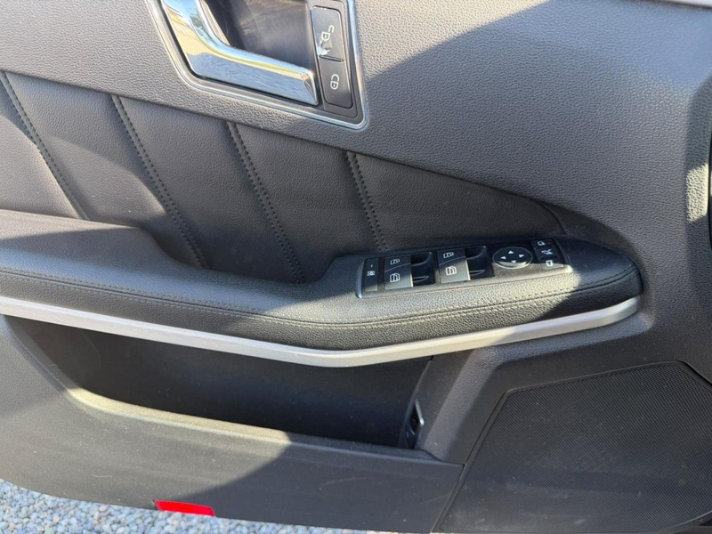 Mercedes-Benz E 300 E T-Modell E 300 CDI BlueEfficiency Avangart AHK — photo 14