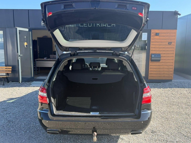 Mercedes-Benz E 300 E T-Modell E 300 CDI BlueEfficiency Avangart AHK — photo 8