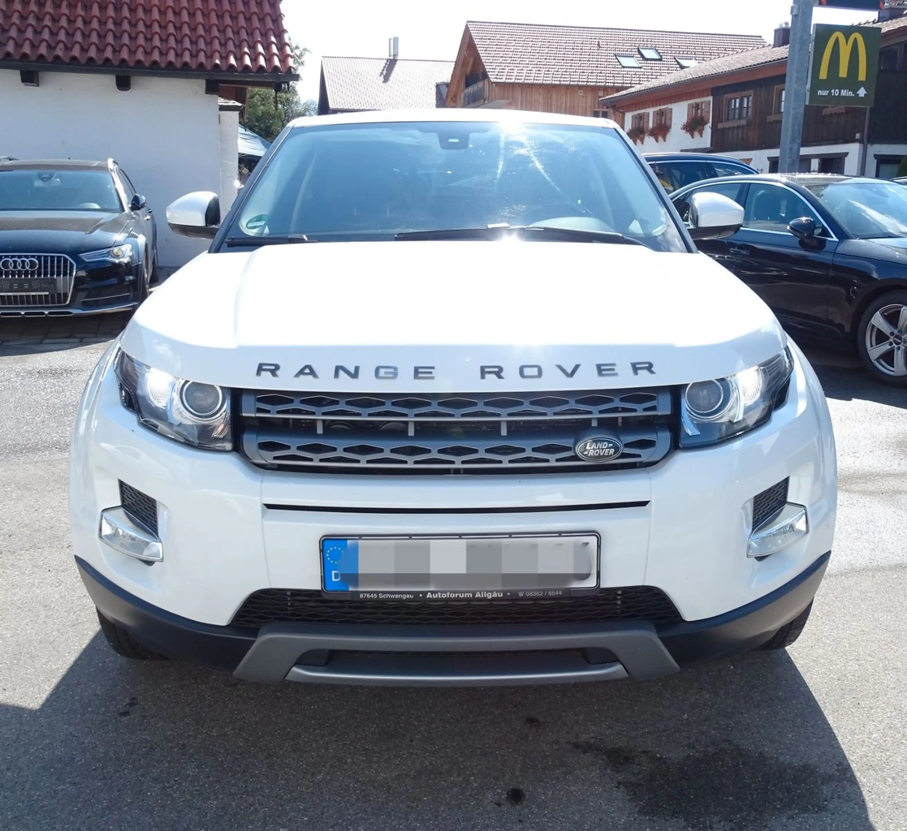 Land Rover Range Rover Evoque Pure — photo 2