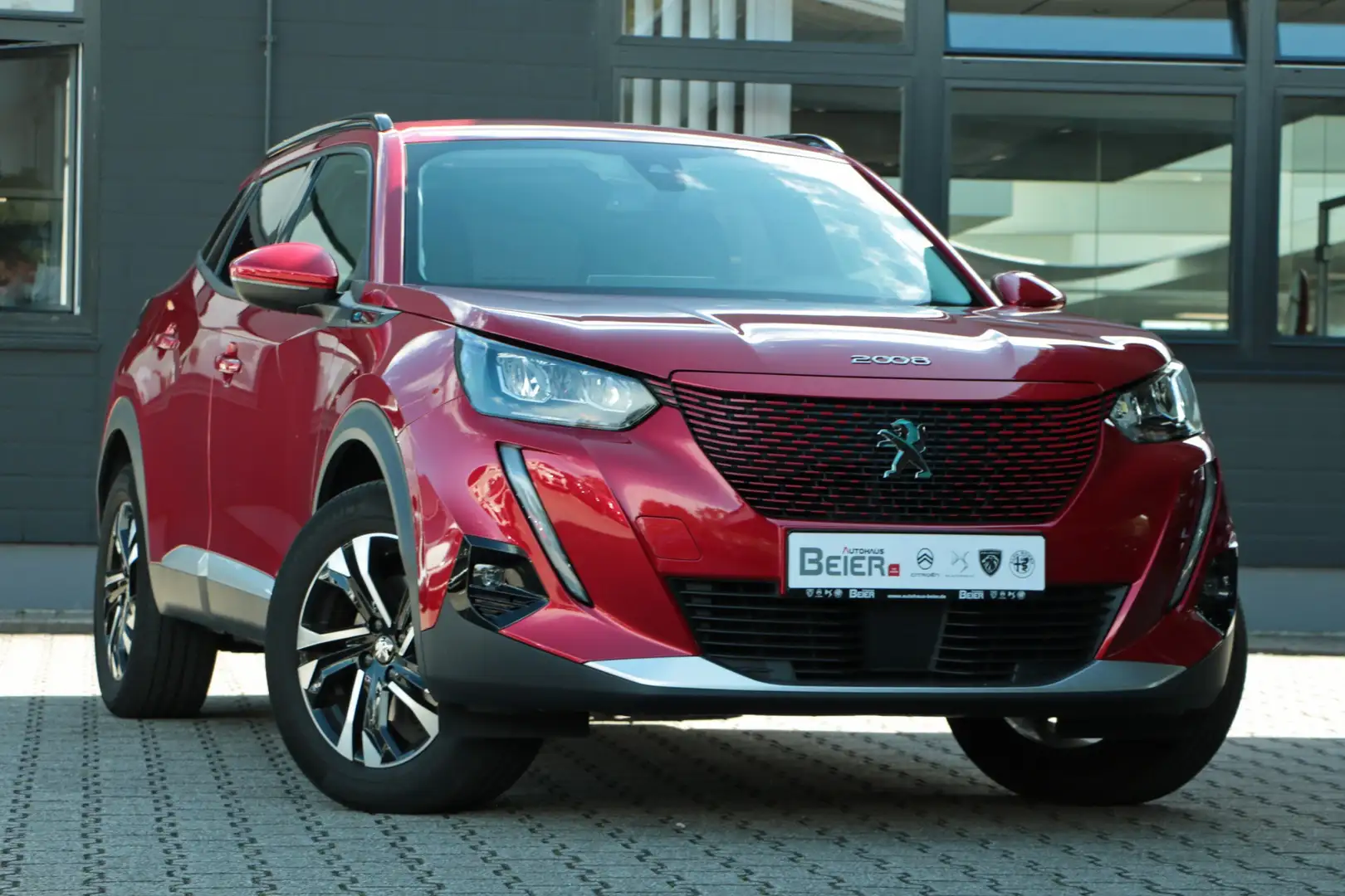 Peugeot 2008 136 e-Allure Shz./ Navi./ Kam. Rot - 2
