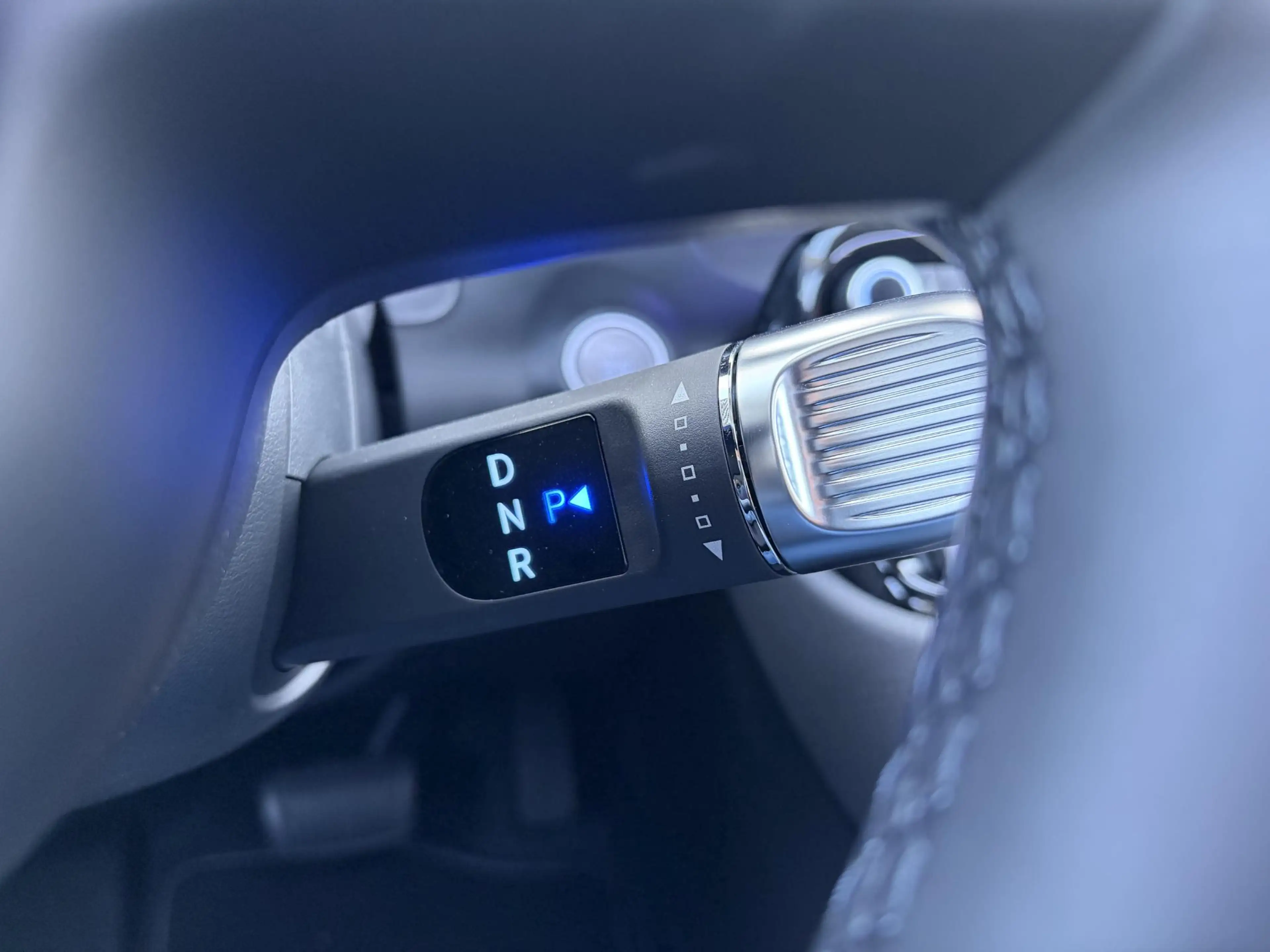 Hyundai Inster Evolve Sky 49 kWh /Winter & Tech Pack /Apple Carpl — photo 12