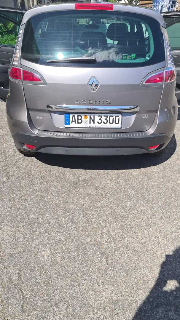Renault Scenic Scenic Diesel dCi 110 EDC Bose Edition Šedá - 2