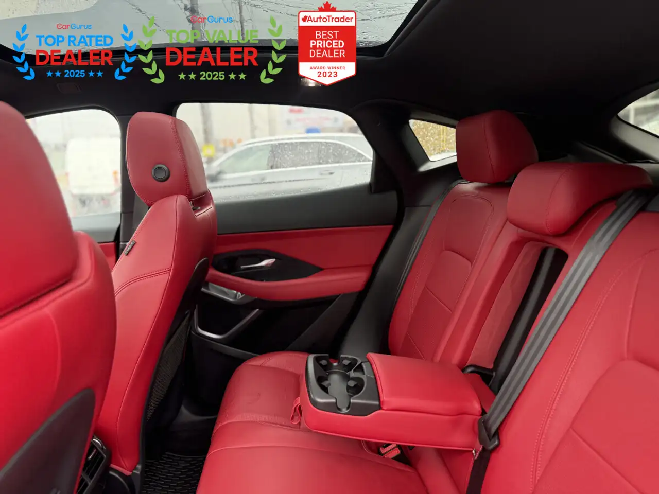 Jaguar E-Pace снимка Jaguar E-Pace