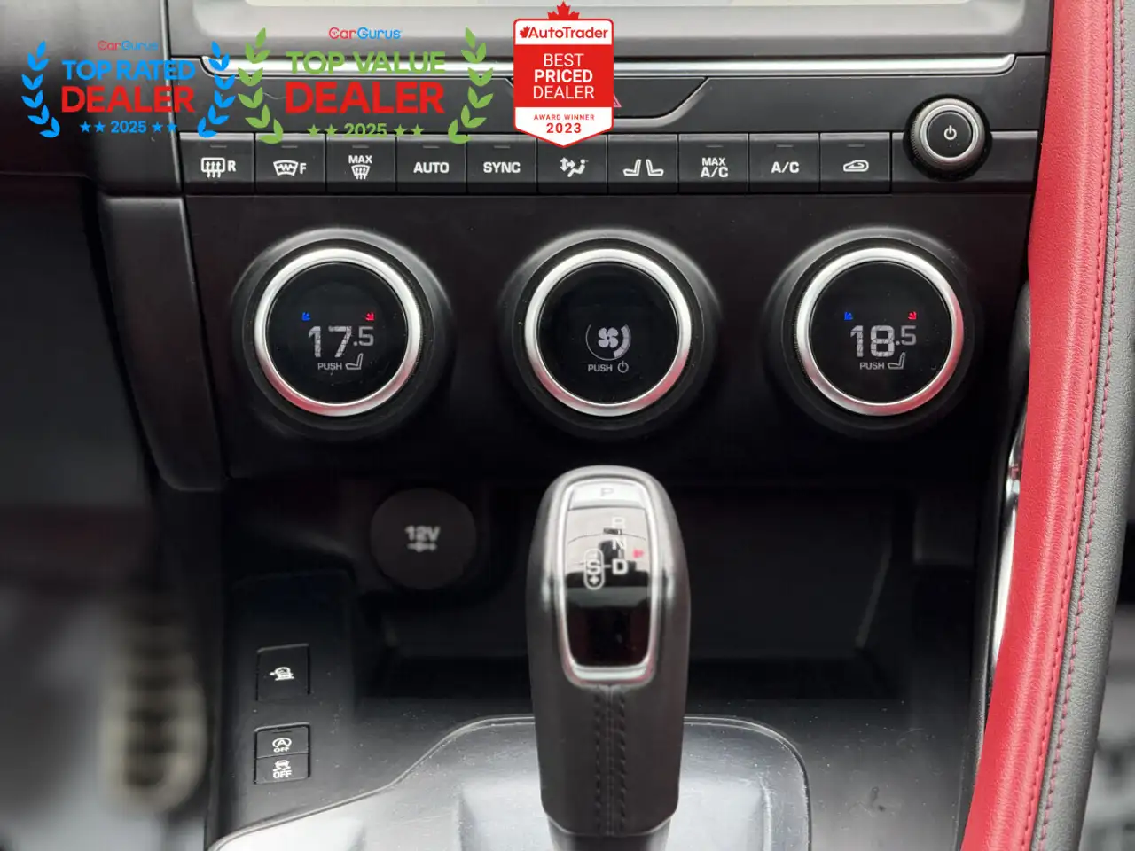 Jaguar E-Pace снимка Jaguar E-Pace