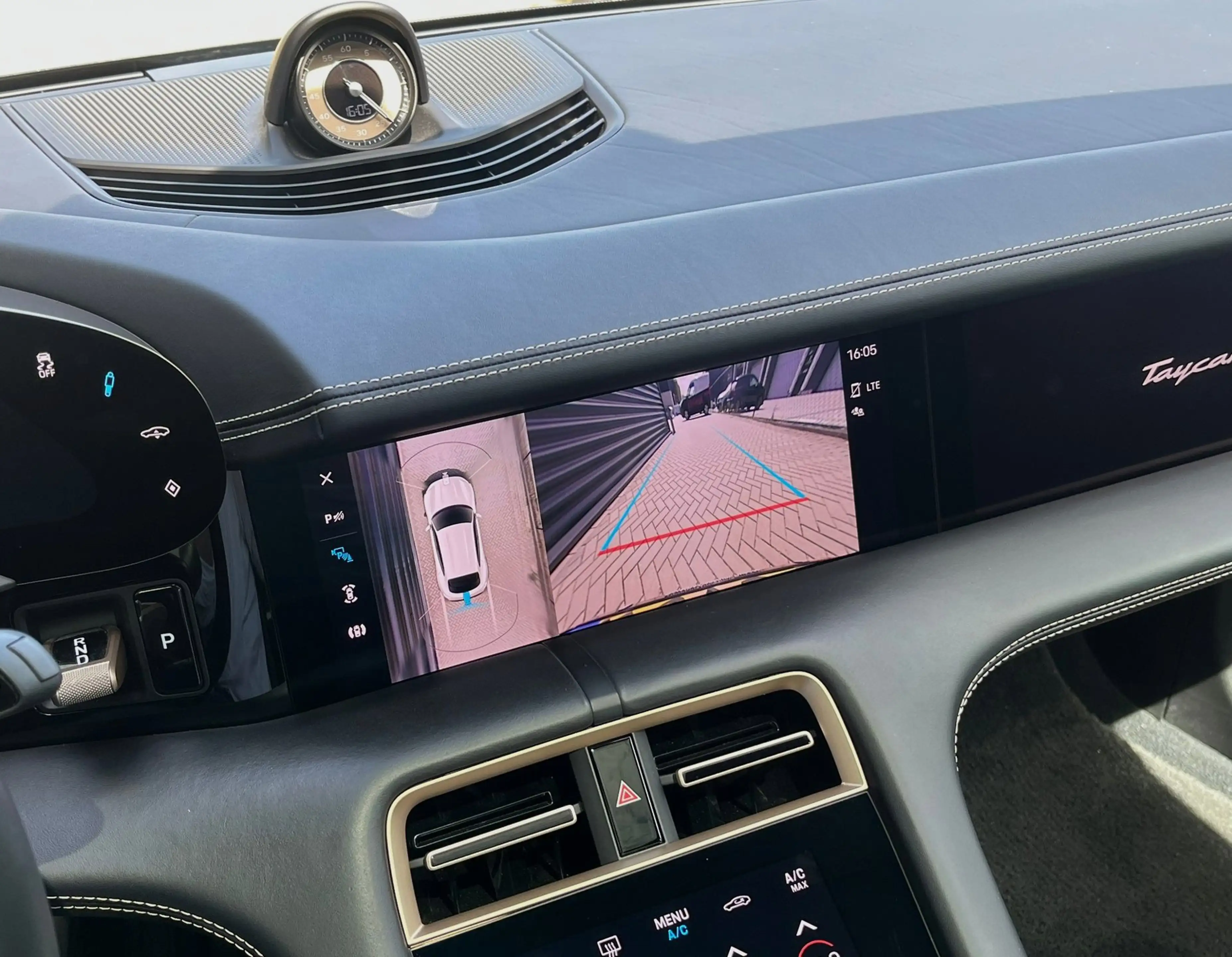 Porsche Taycan Cross Turismo 4S 93 kWh | Chrono | Duel Display | — photo 12