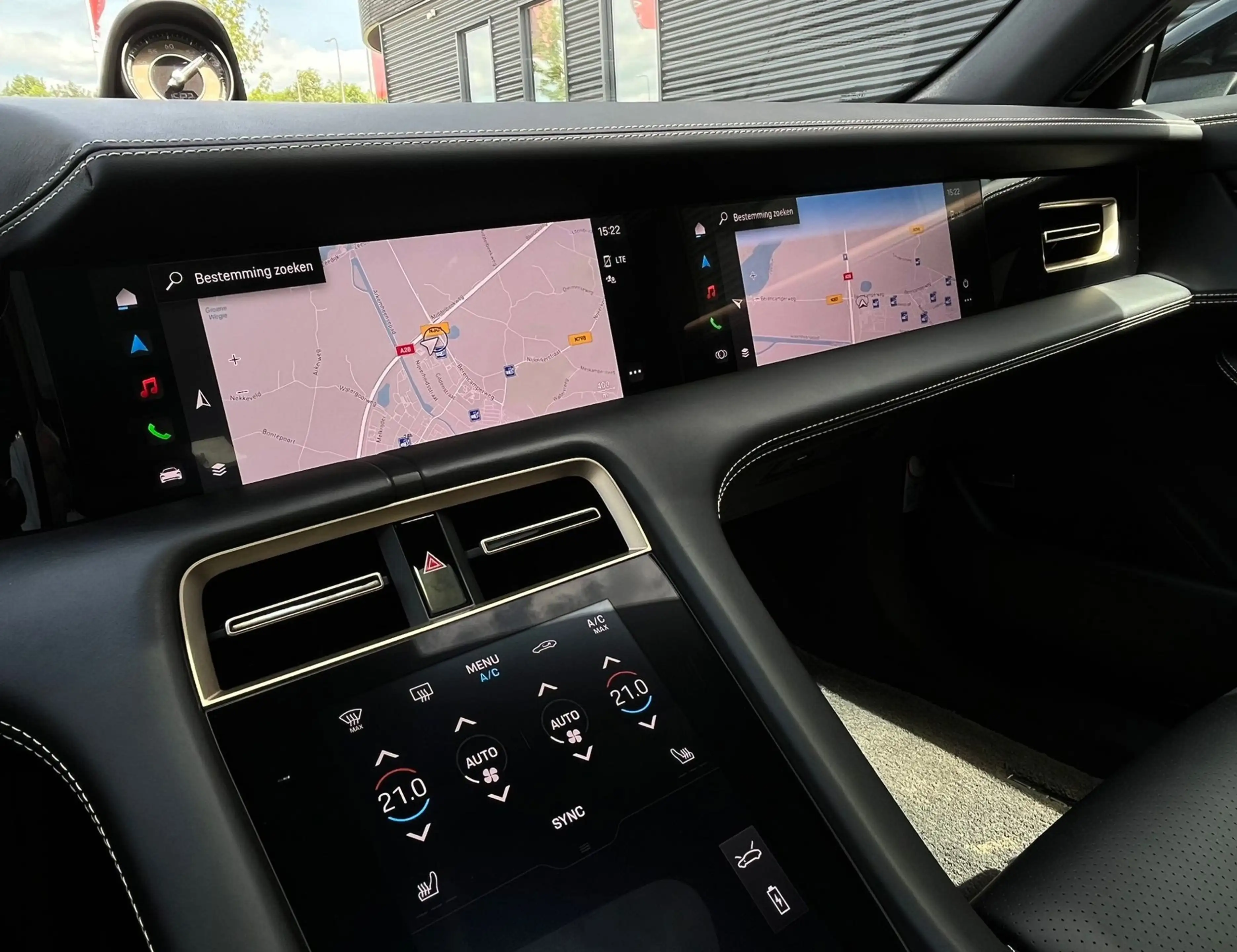Porsche Taycan Cross Turismo 4S 93 kWh | Chrono | Duel Display | — photo 10