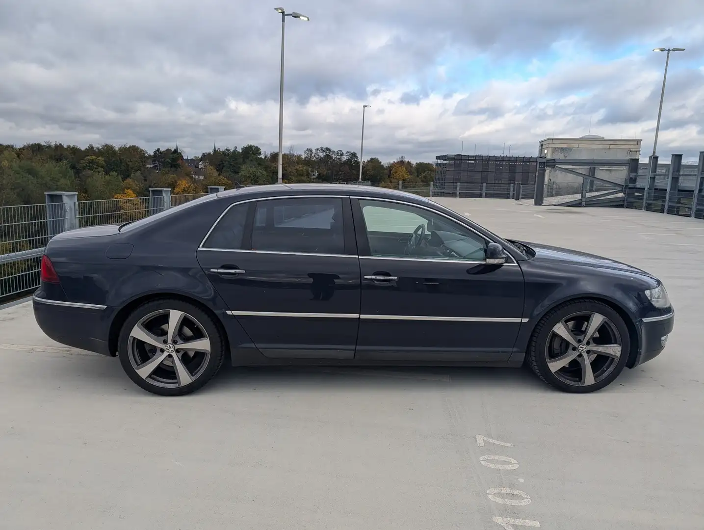 Volkswagen Phaeton 3.0 V6 TDI DPF 4MOTION Automatik (5 Sitzer) Blau - 2