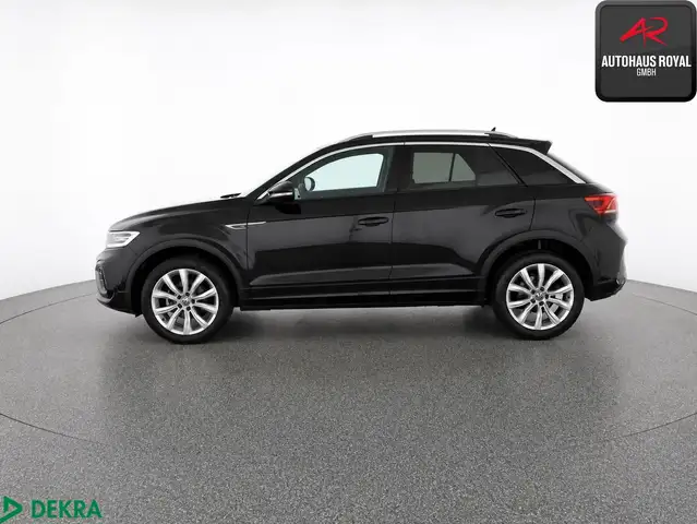 Volkswagen T-Roc view 2