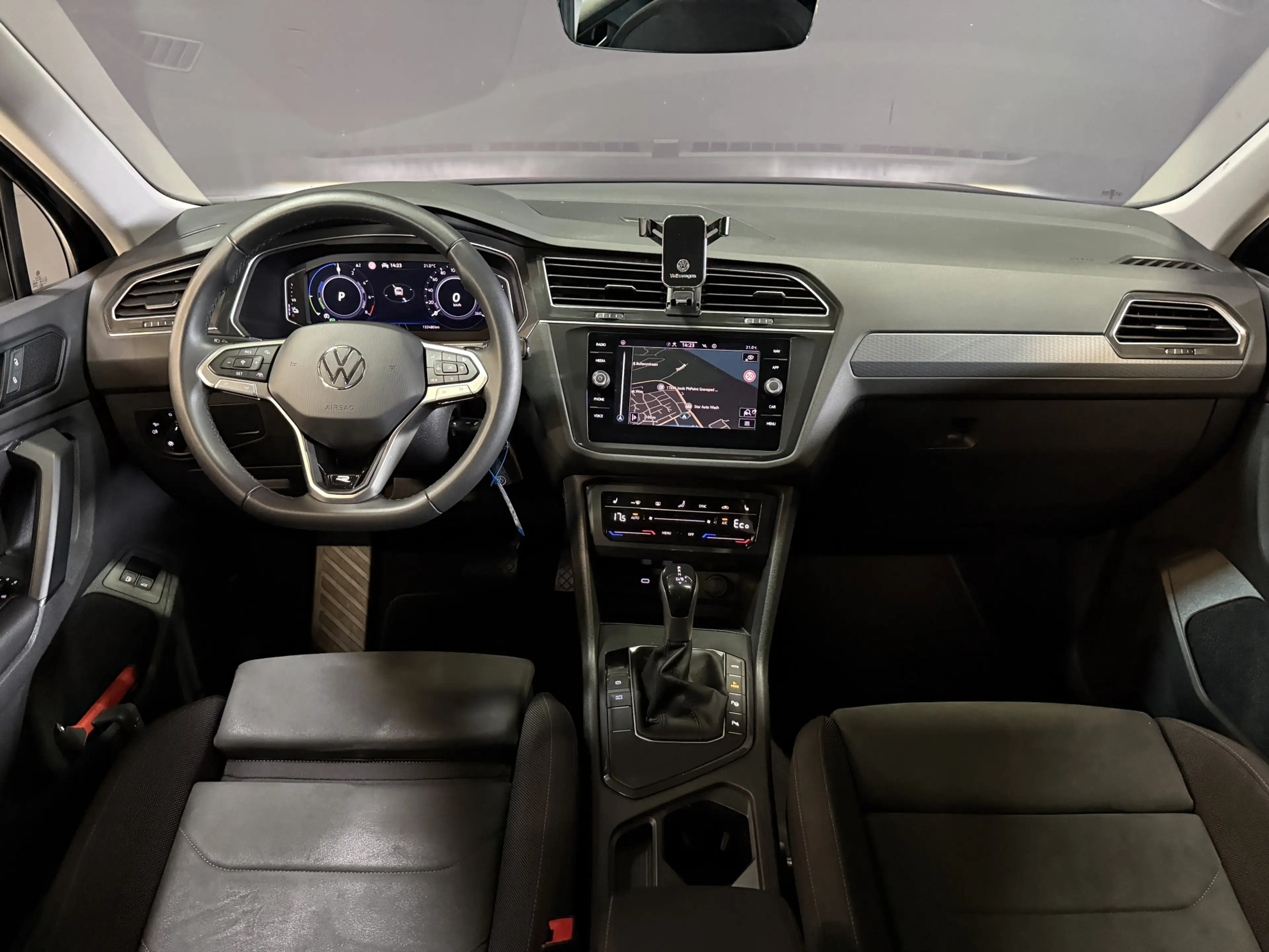 Volkswagen Tiguan 1.4 TSI eHybrid R-Line Business+ | Camera | Stoelv — photo 2