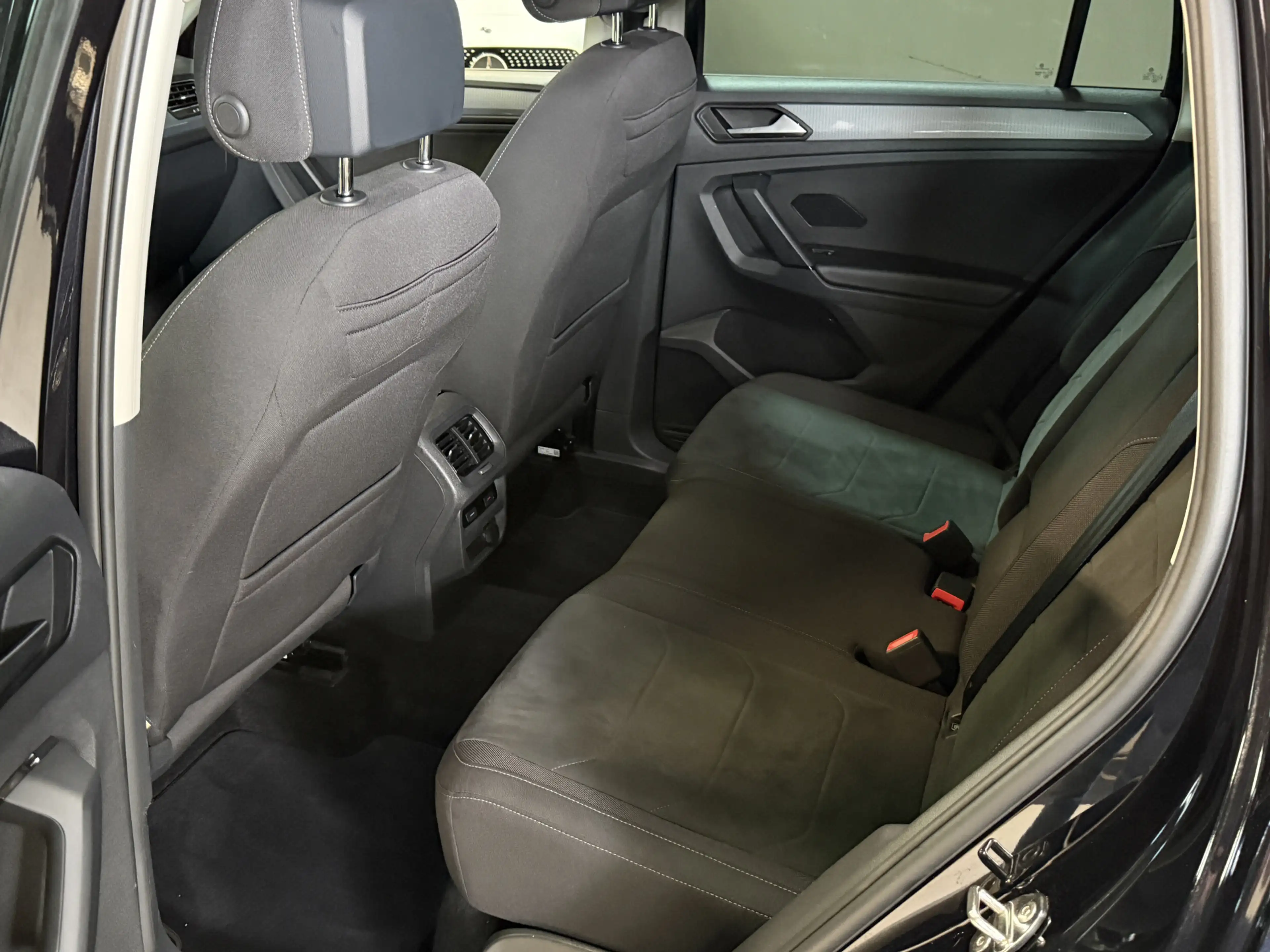 Volkswagen Tiguan 1.4 TSI eHybrid R-Line Business+ | Camera | Stoelv — photo 10