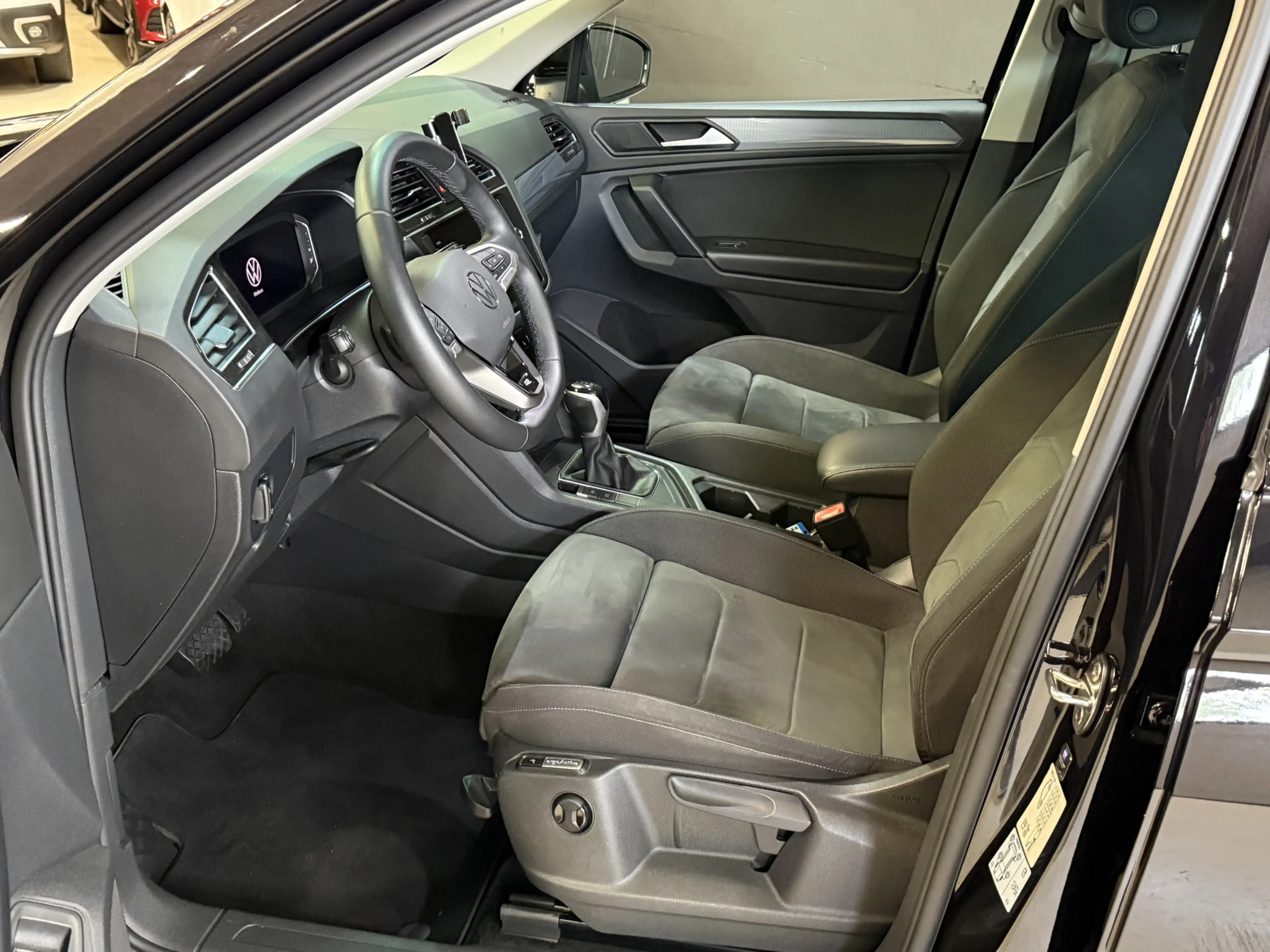 Volkswagen Tiguan 1.4 TSI eHybrid R-Line Business+ | Camera | Stoelv — photo 6