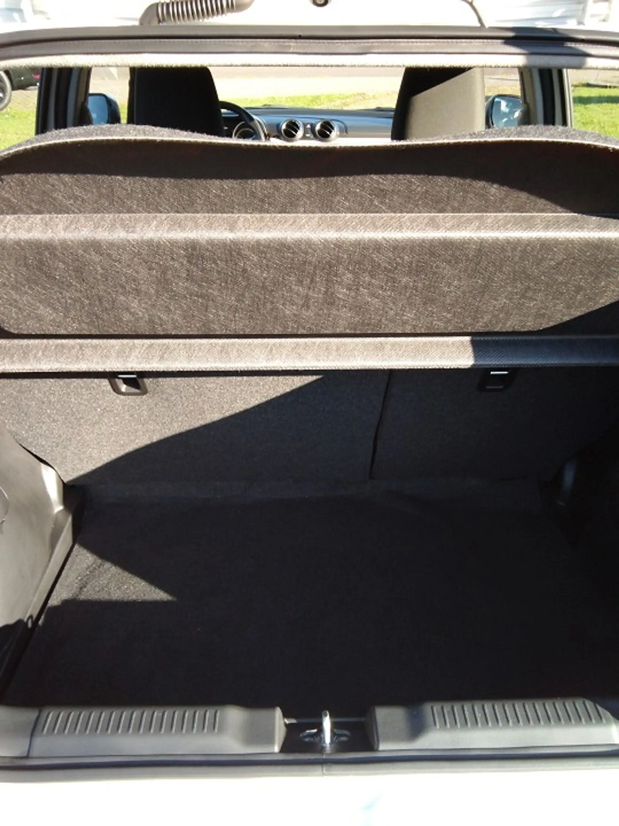 Suzuki Swift 1,2 Club Hybrid — photo 9