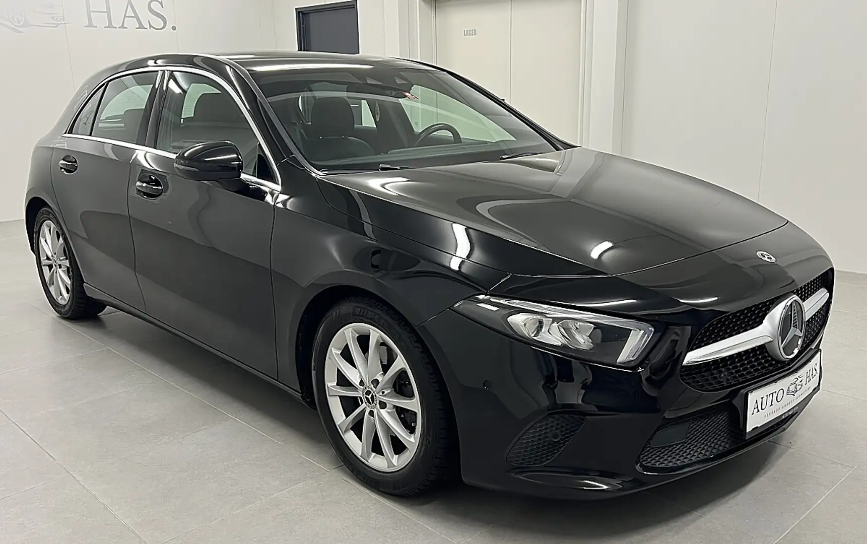 Mercedes-Benz A 160 *LED*Teilleder*Navi* Schwarz - 2