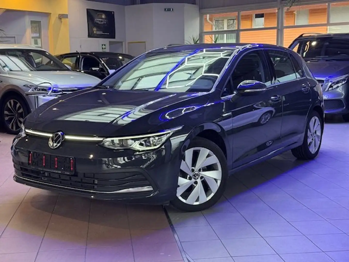 Volkswagen Golf Style Grau - 1