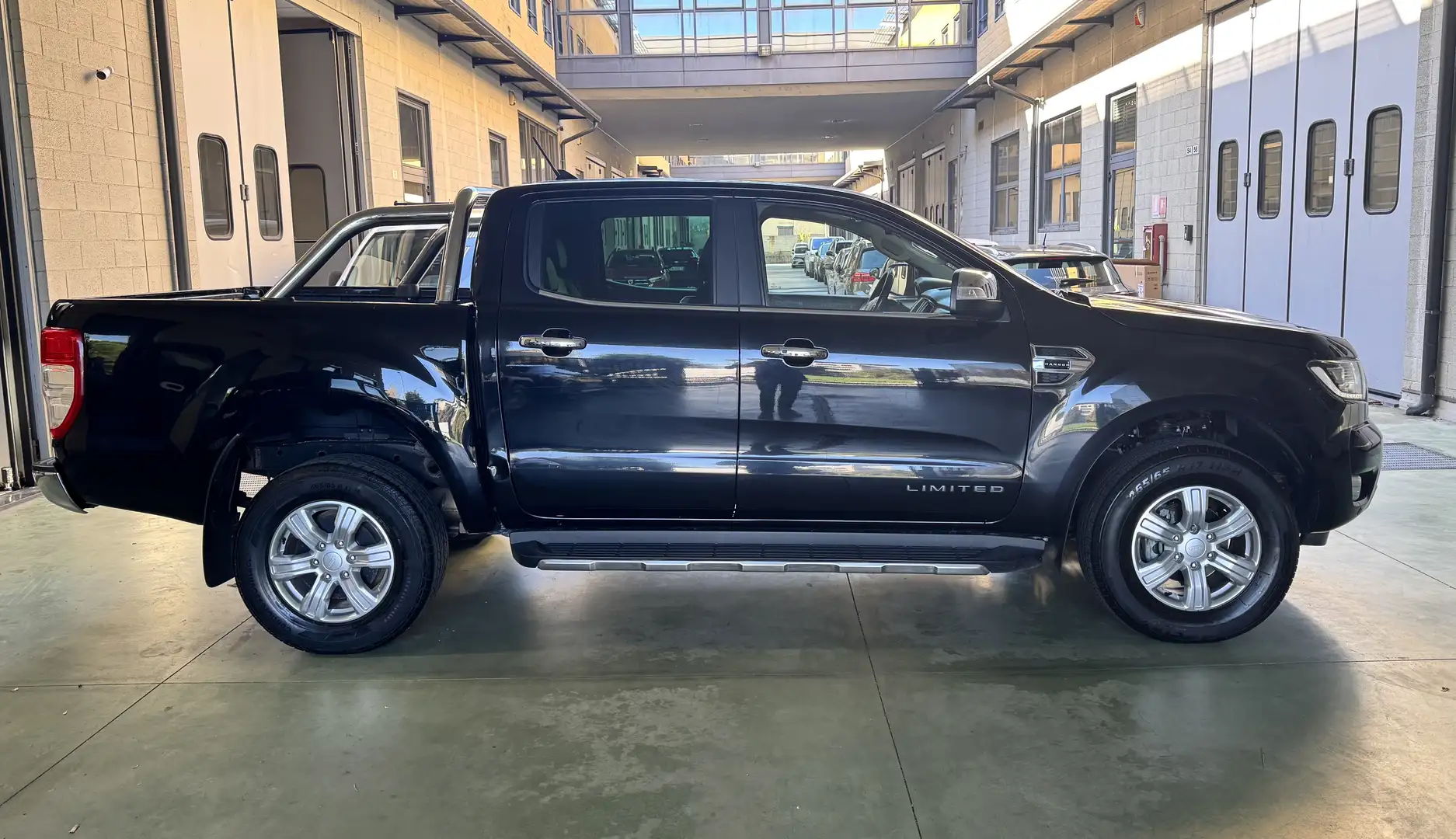 Ford Ranger double cab Limited (MOTORE NUOVO) no IVA - 2