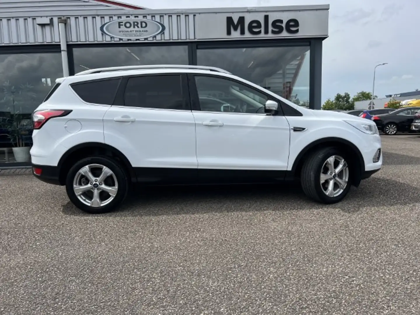 Ford Kuga 1.5 EcoBoost 150pk 2WD Titanium | TREKHAAK | Blanc - 2
