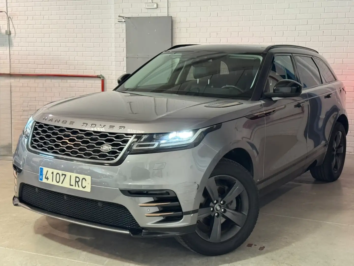 Land Rover Range Rover Velar 2.0D R-Dynamic S 4WD Aut. 180 Gris - 2