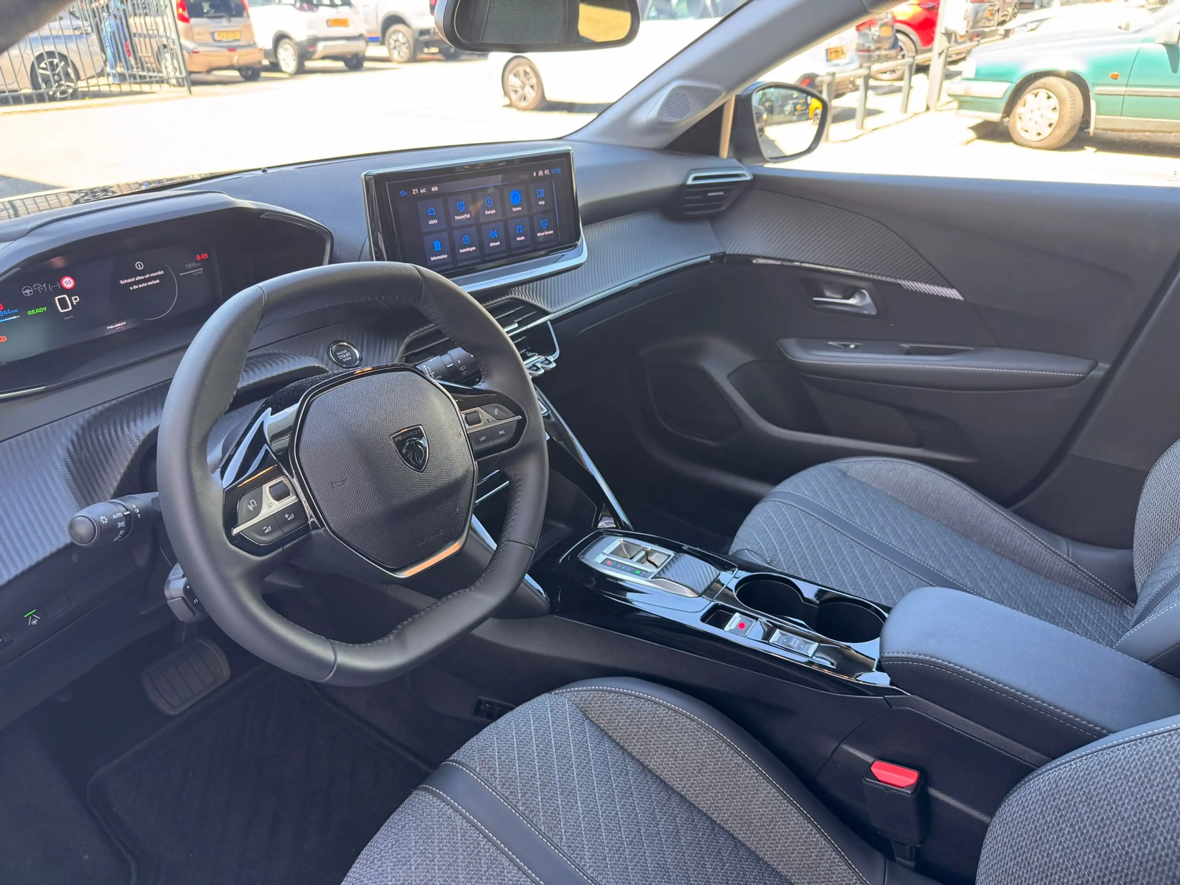 Peugeot e-208 EV Allure Avantage 51 kWh | Demodeal | Camera Voor — photo 9