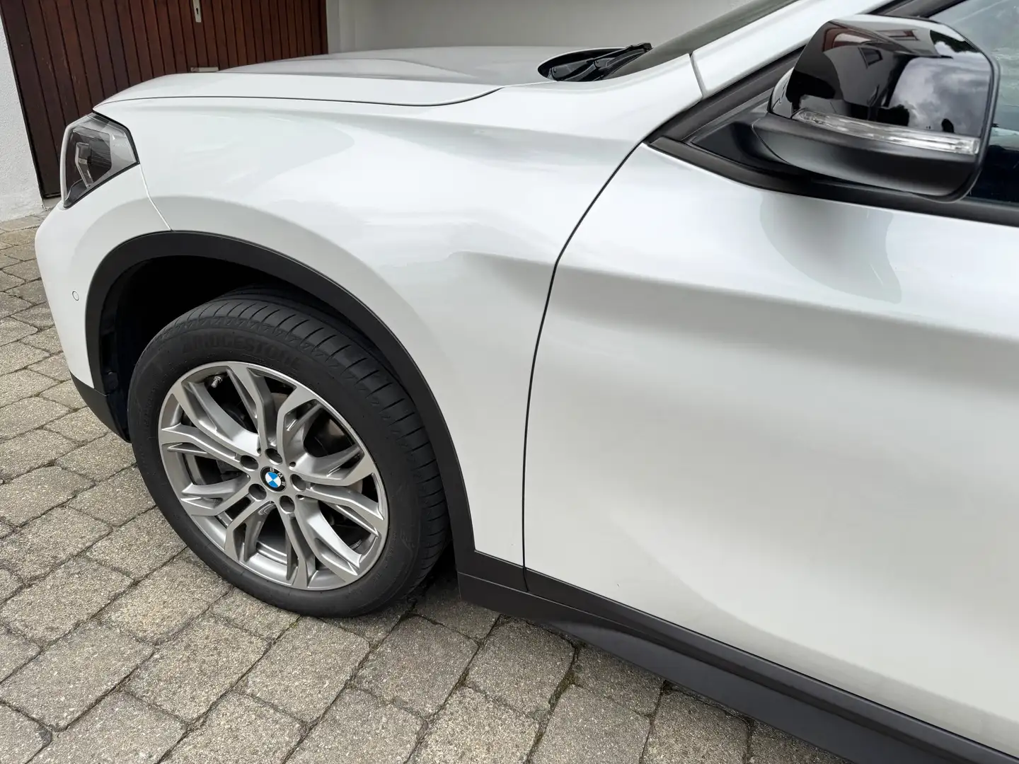 BMW X1 X1 xDrive18d LCI Aut. Advantage Weiß - 2