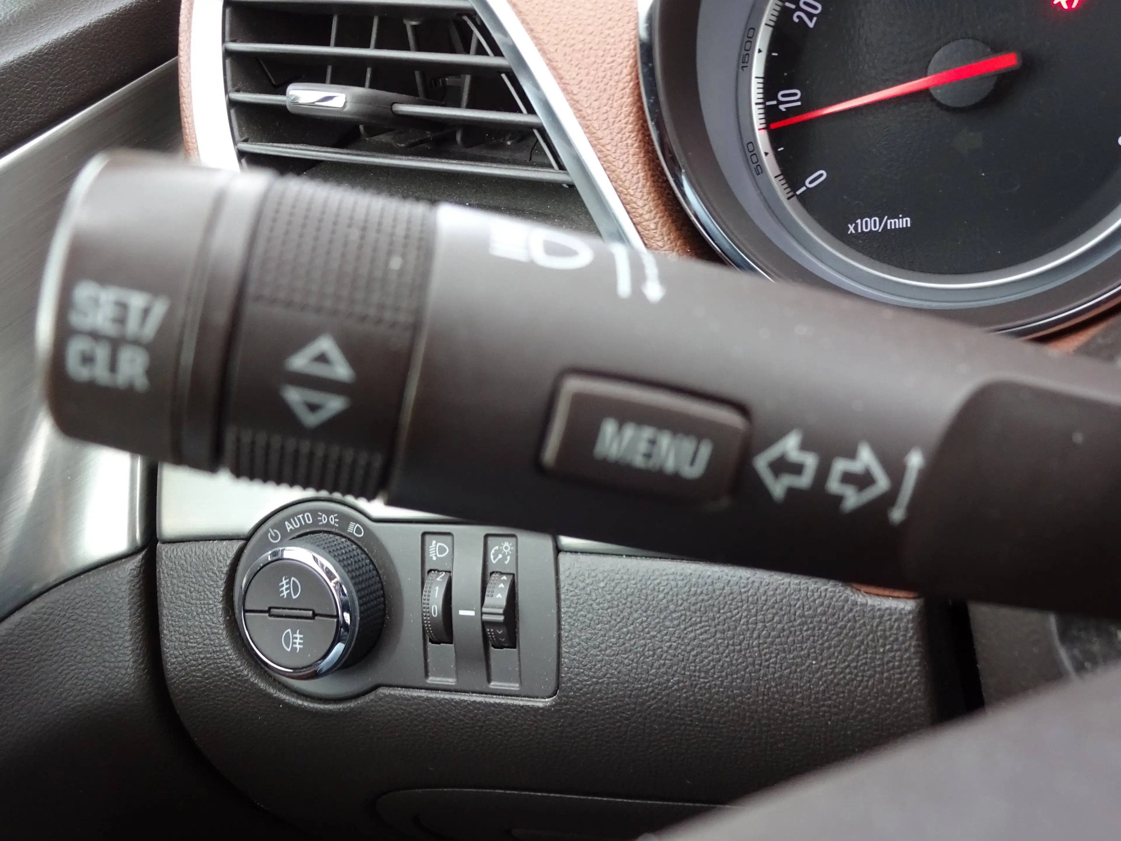 Opel Mokka Innovation Automatik+Sommer und Winterräder — photo 12