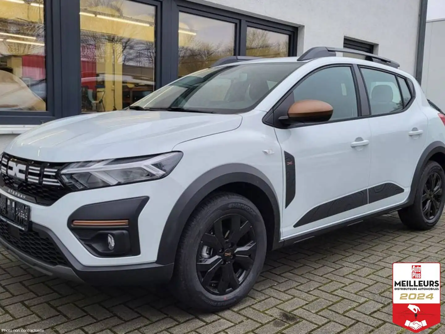 Dacia Sandero ECO-G 100 Stepway Extreme Bílá - 1