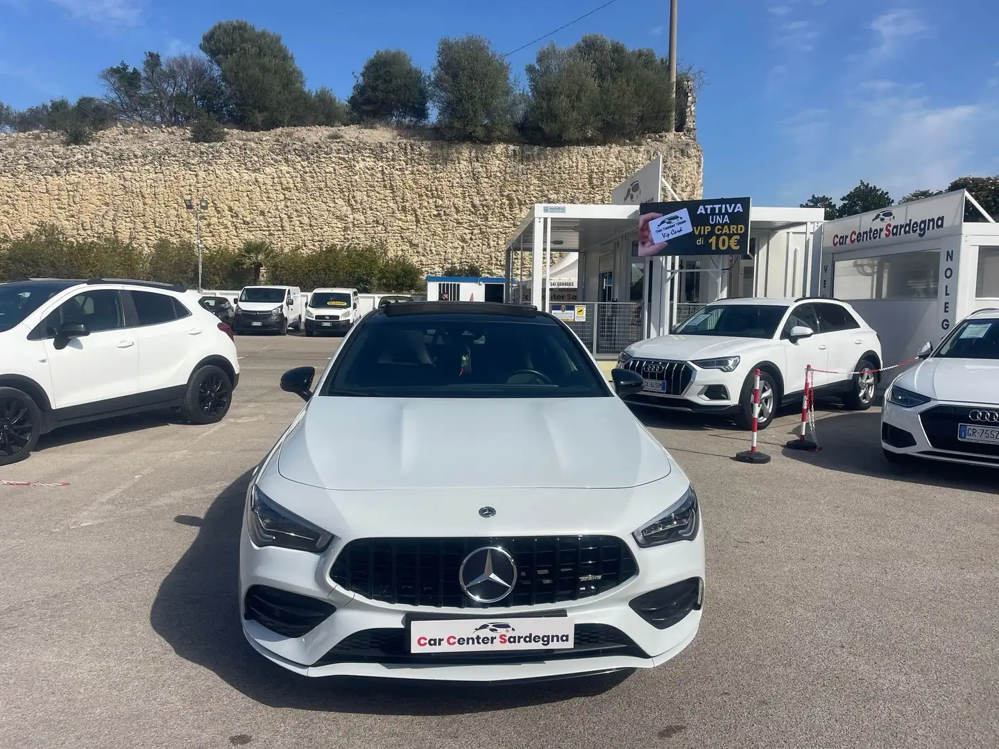 Mercedes-Benz CLA 200 Coupe d Premium AMG auto Blanc - 2