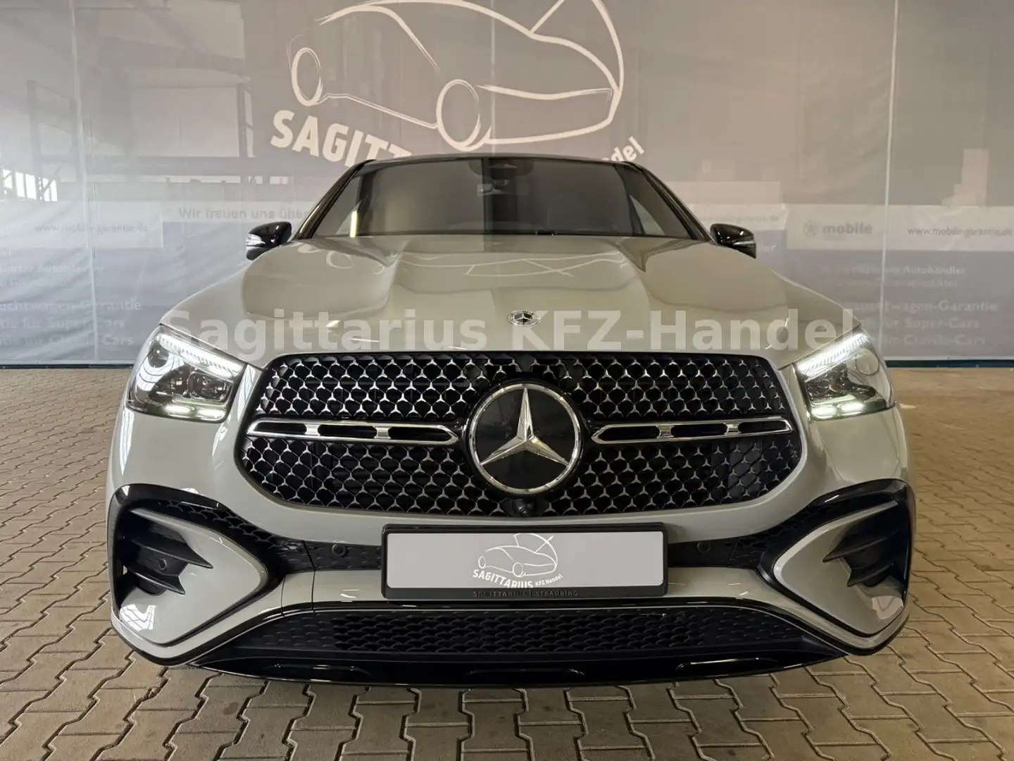 Mercedes-Benz GLE 450 Coupe/AMG Premium+/Massage/Carbon/AHK/22 Gris - 2