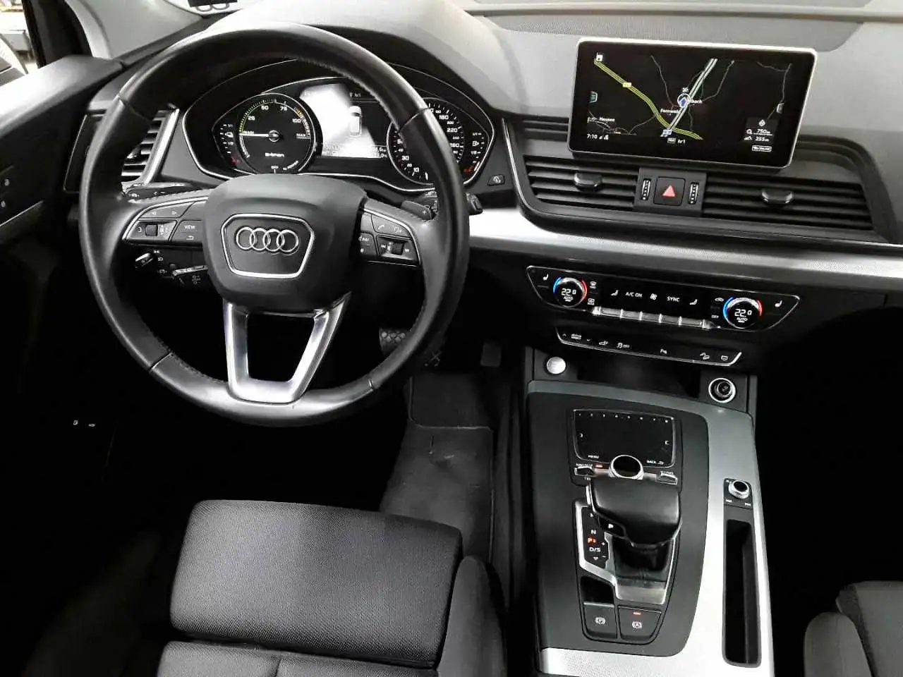 Audi Q5 50 TFSI e quattro S tronic sport Navi SHZ, миниатюра 10