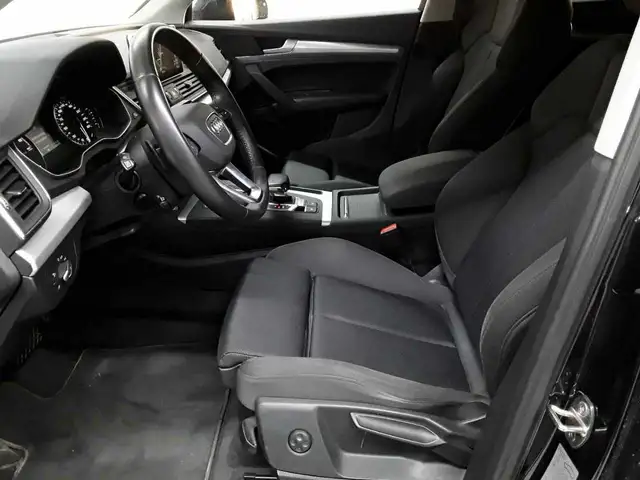 Audi Q5 view 7