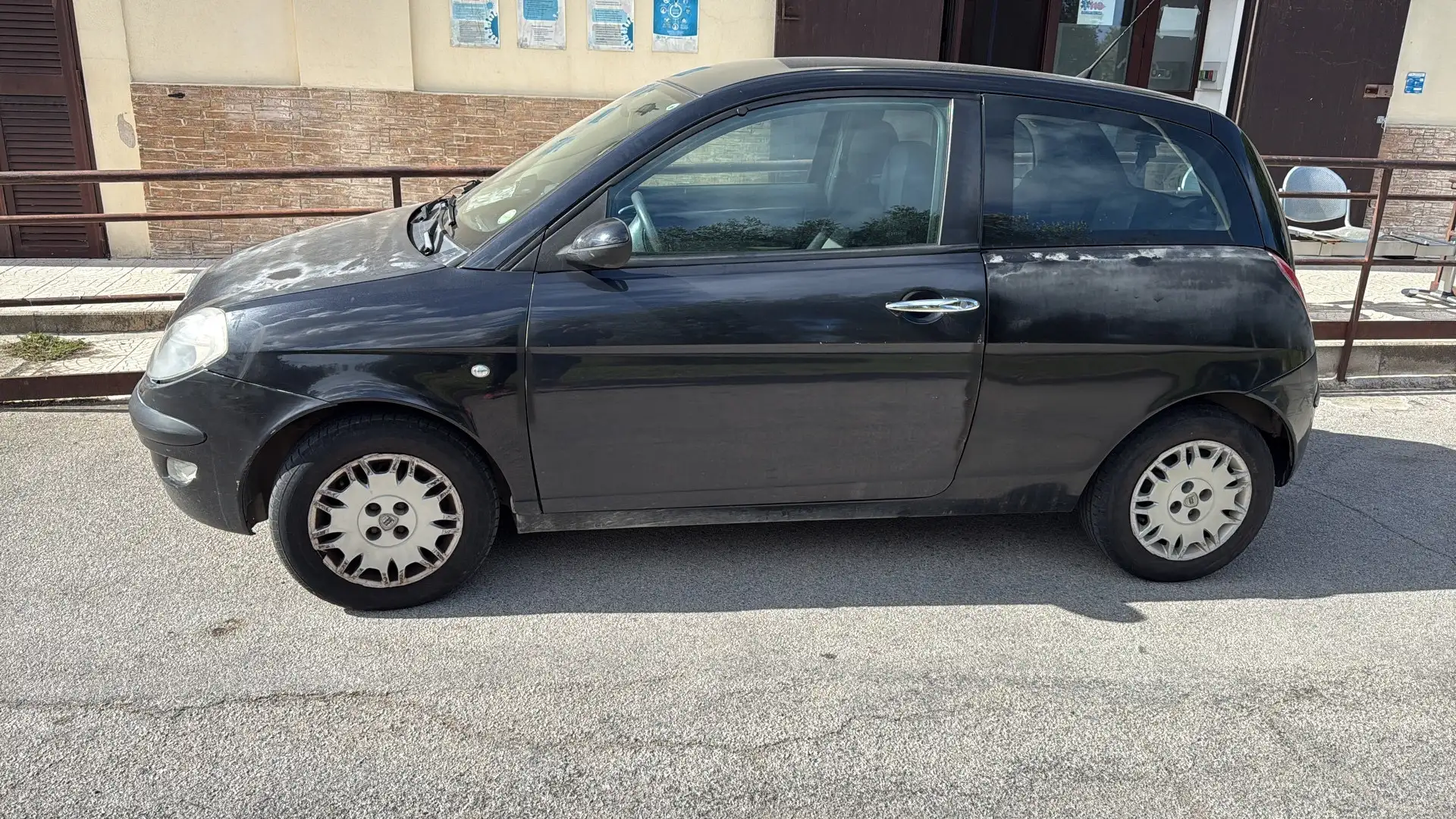 Lancia Ypsilon 1.3 Multijet 16V Argento Zwart - 2