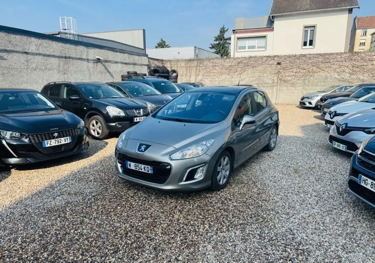 Peugeot 308 1.6 HDi 110CH BOITE AUTOMATIQUE