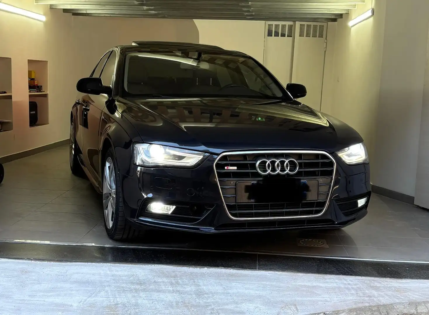 Audi A4 A4 2.0 tdi Business Plus 120cv Blu/Azzurro - 1