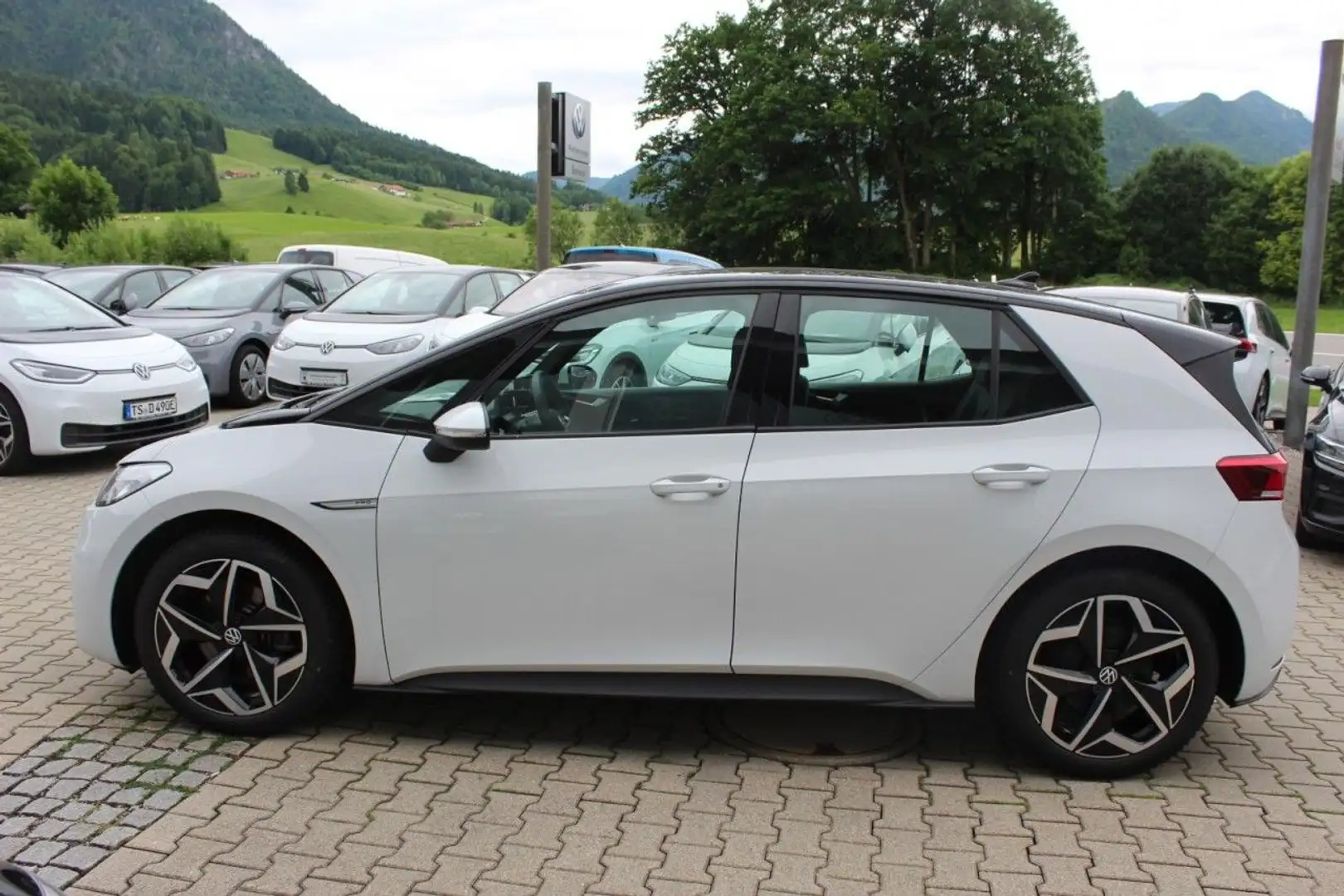 Volkswagen ID.3 Pro 62kWh Wärmepumpe+19-Zoll+Kamera Weiß - 2