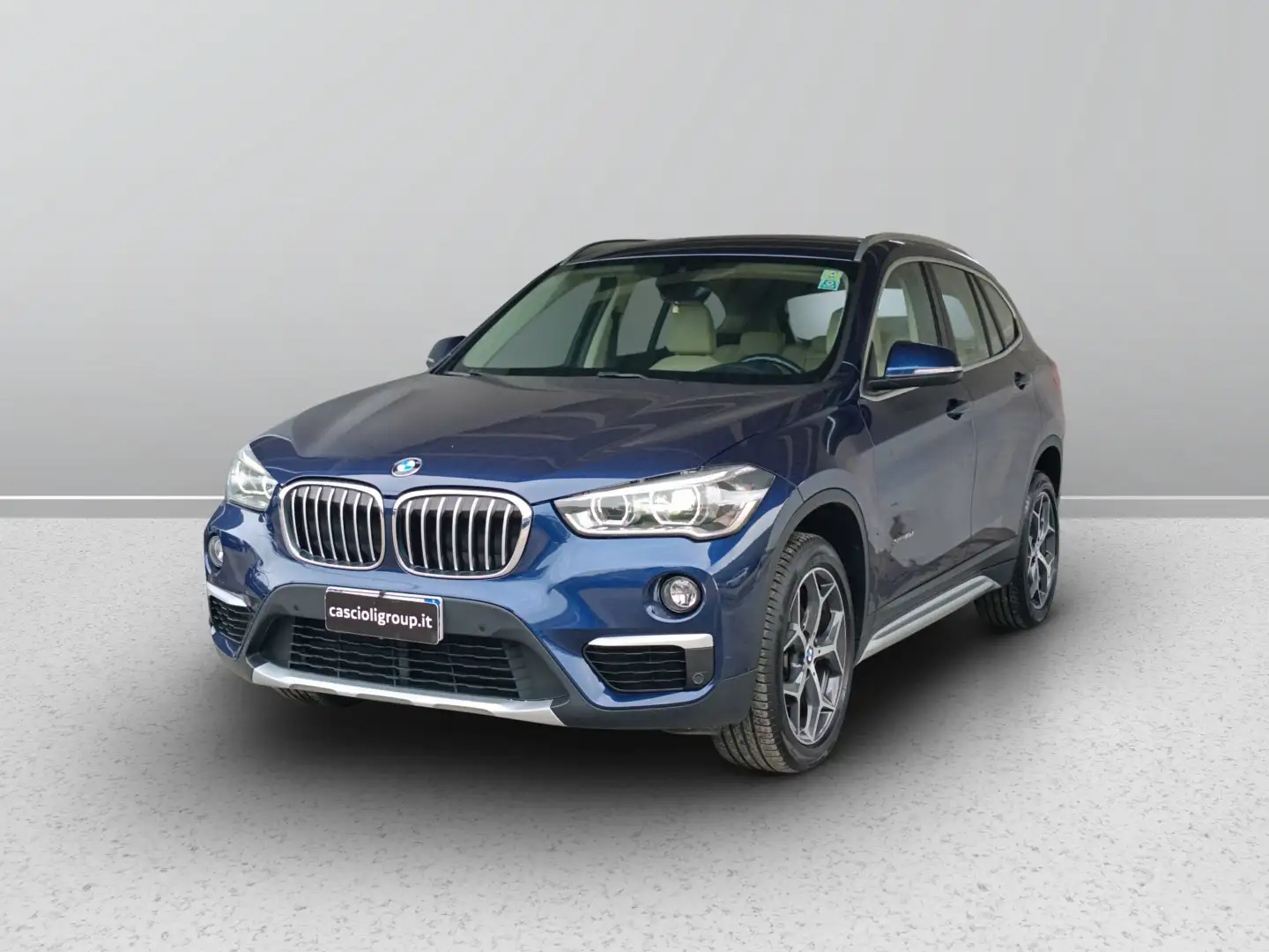 BMW X1 sdrive18d xLine auto Bleu - 1