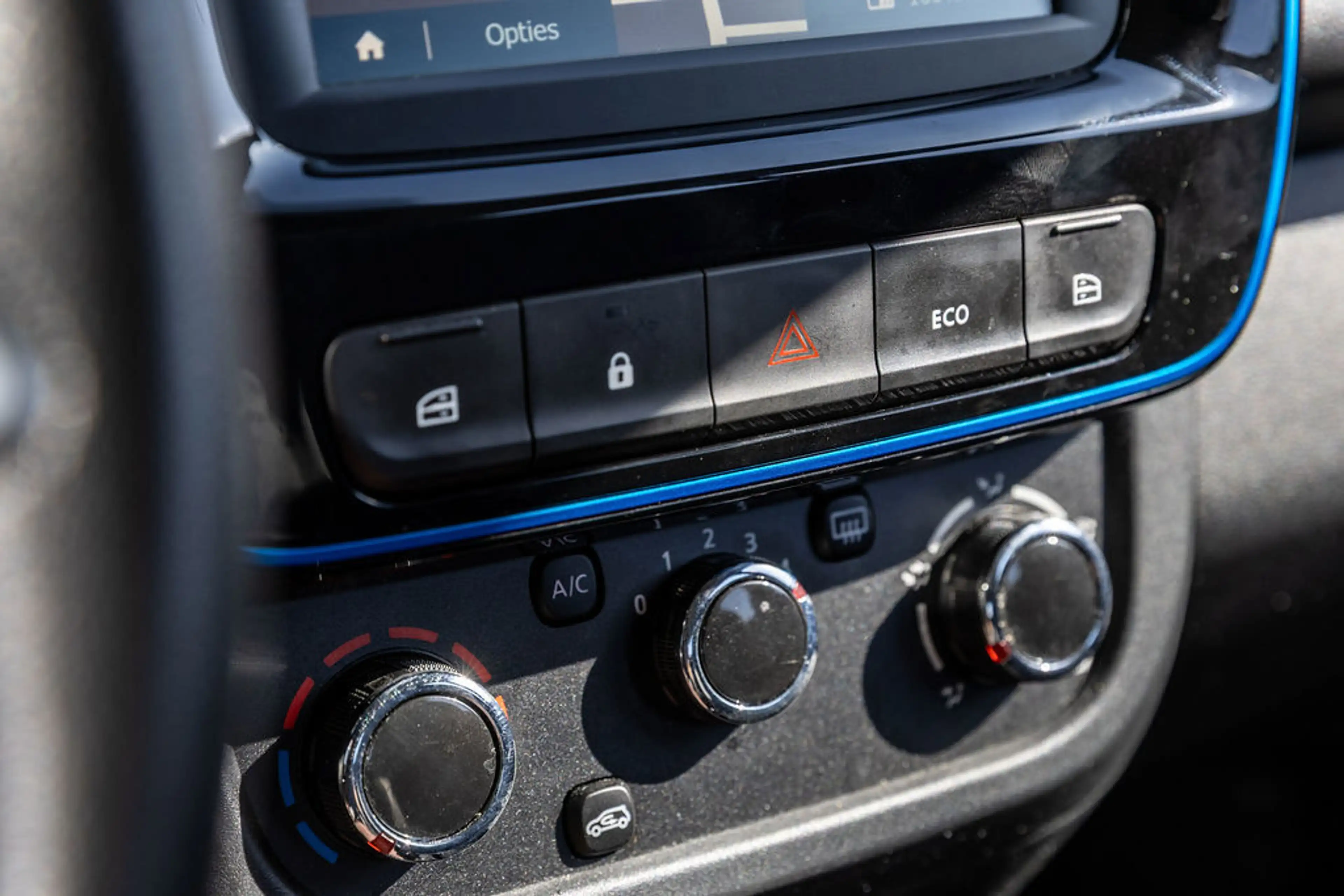 Dacia Spring Comfort Plus (Orange Pack) 27 kWh — photo 14