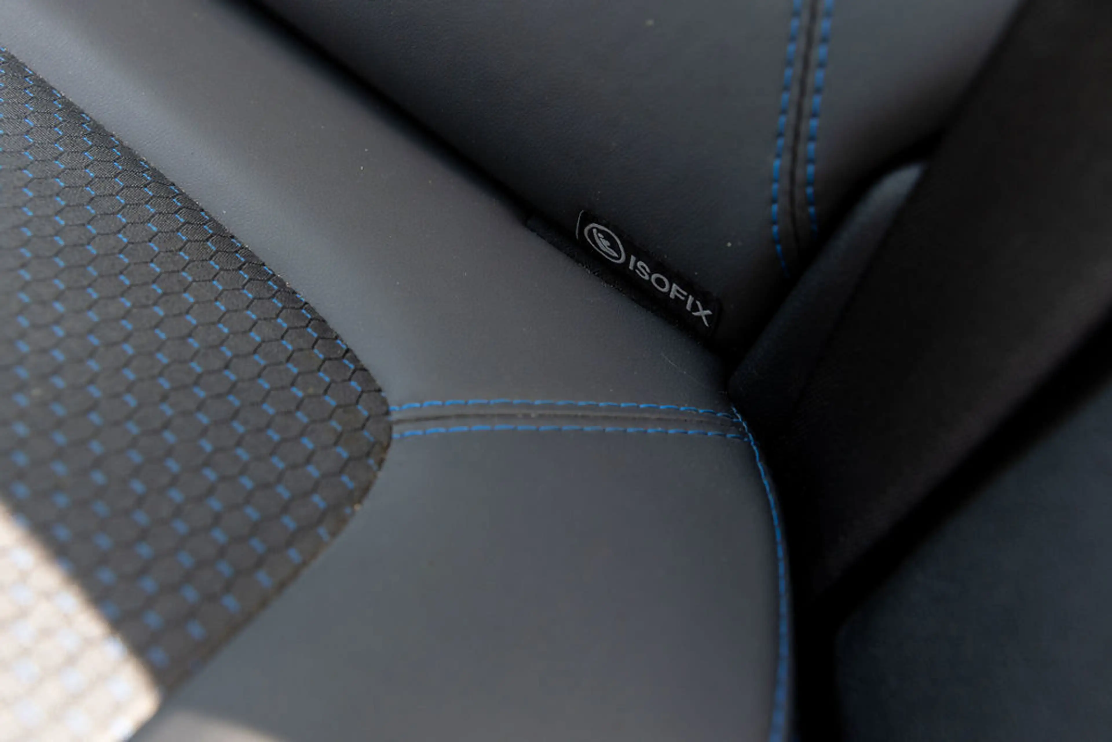 Dacia Spring Comfort Plus (Orange Pack) 27 kWh — photo 31