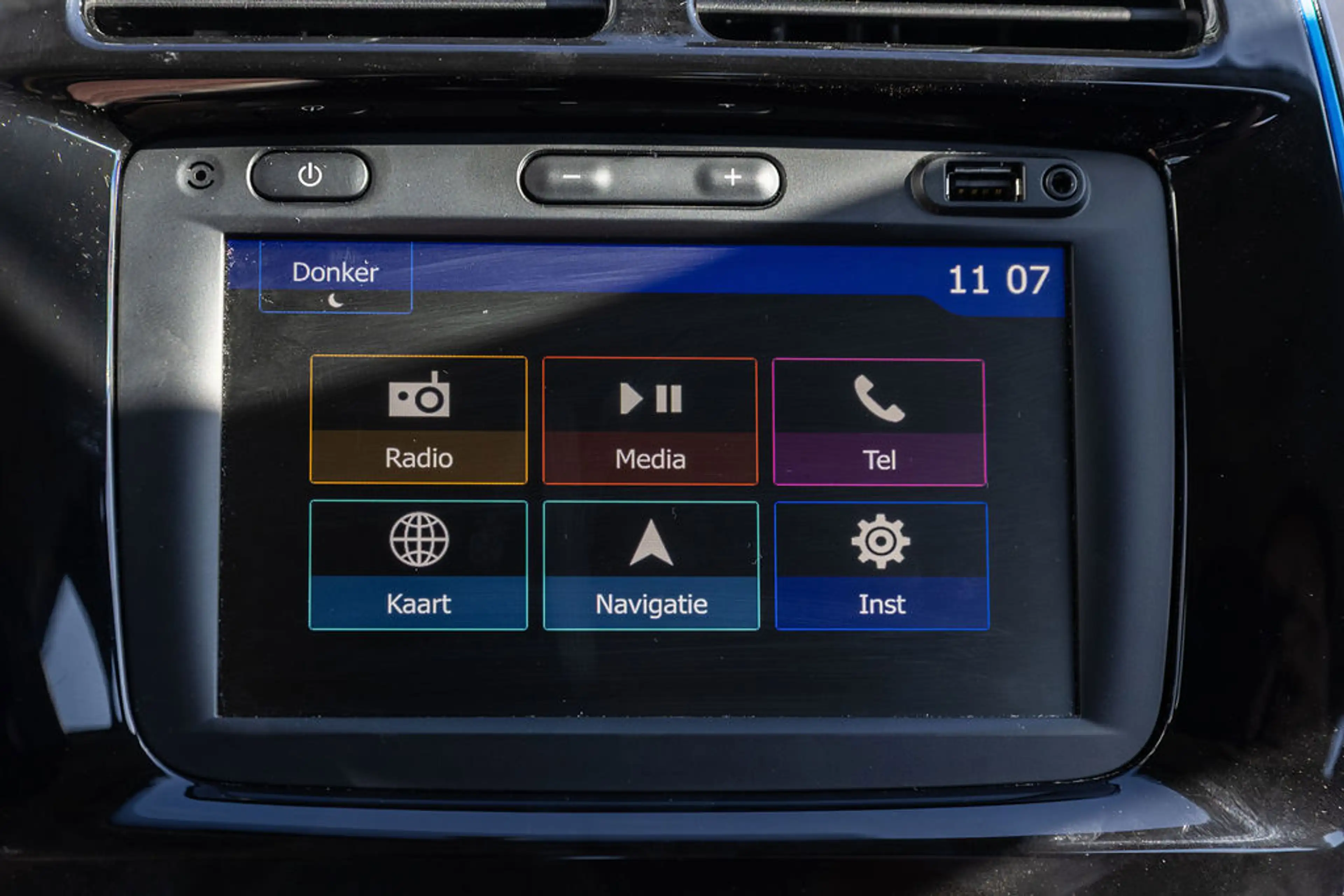 Dacia Spring Comfort Plus (Orange Pack) 27 kWh — photo 6