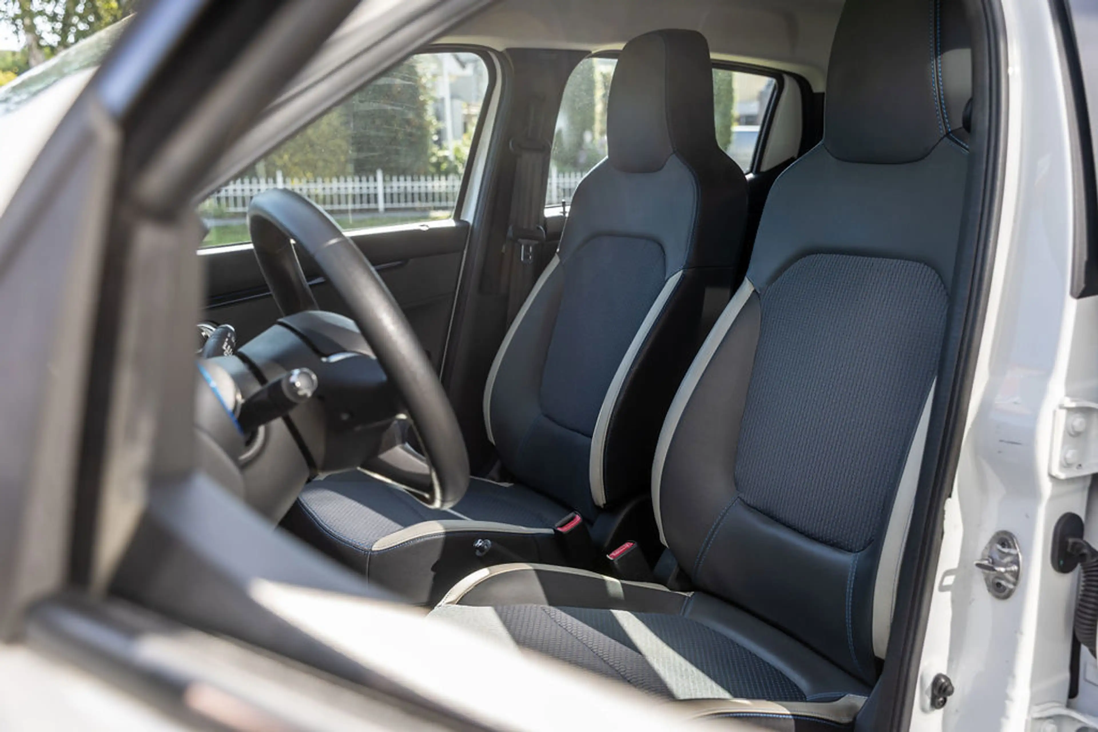 Dacia Spring Comfort Plus (Orange Pack) 27 kWh — photo 26