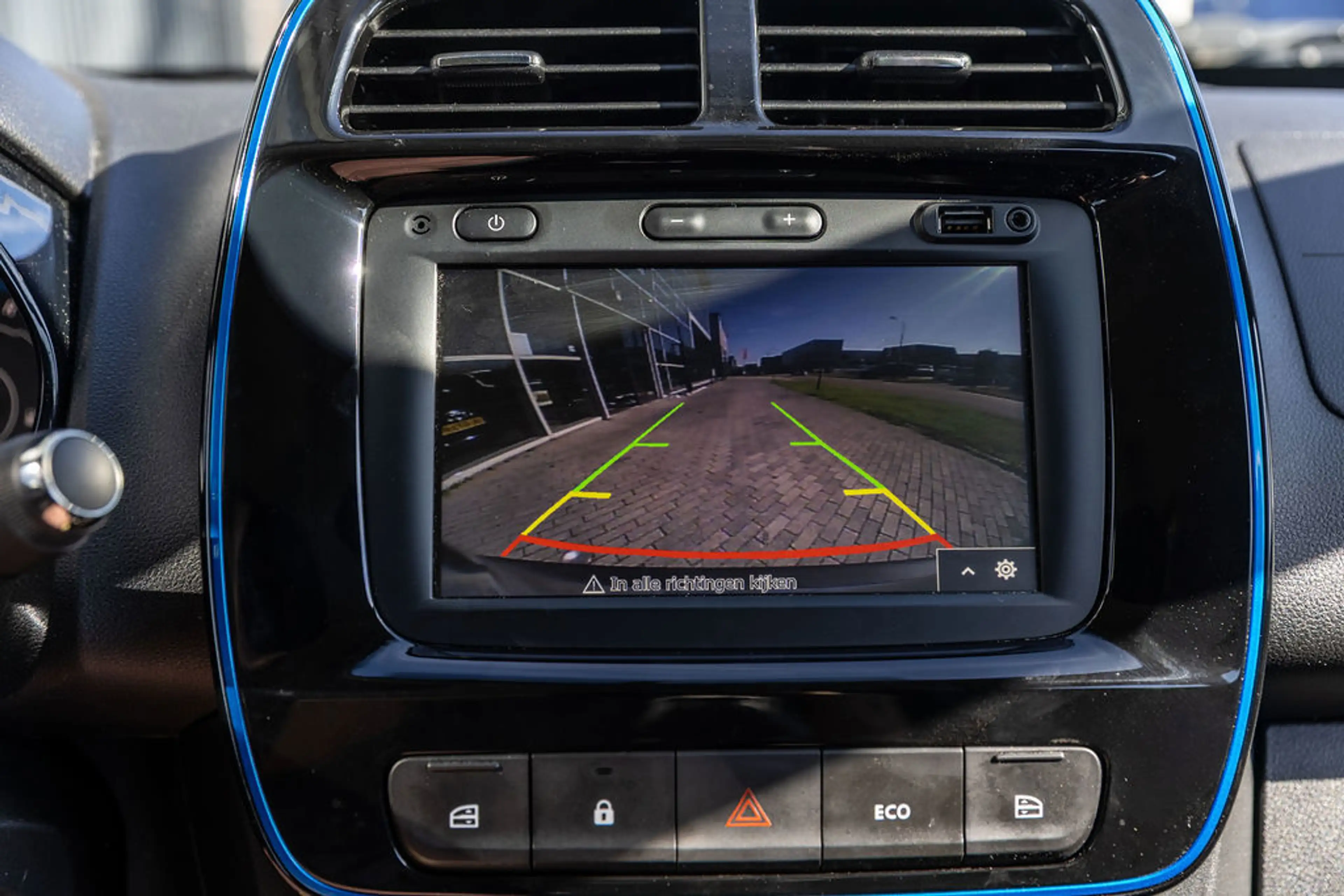 Dacia Spring Comfort Plus (Orange Pack) 27 kWh — photo 8