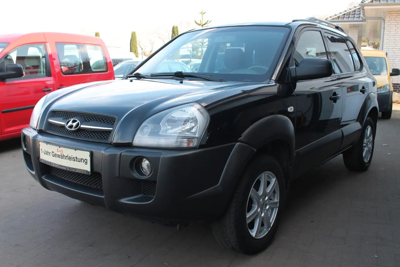 Hyundai TUCSON 2.0 GLS 2WD Schwarz - 2