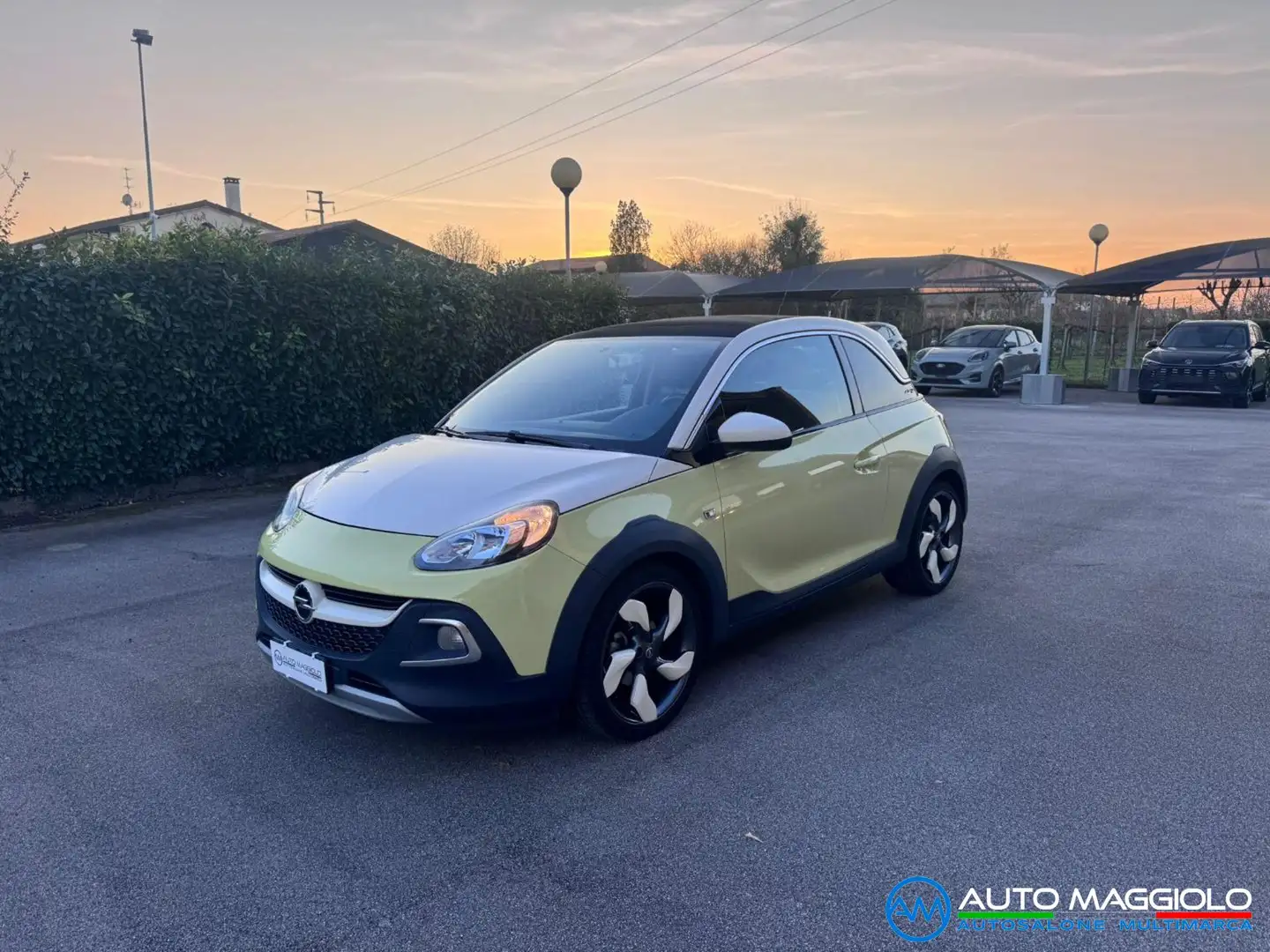 Opel Adam Rocks 1.2 70 CV Air Tetto Apribile PREZZO REALE Jaune - 1