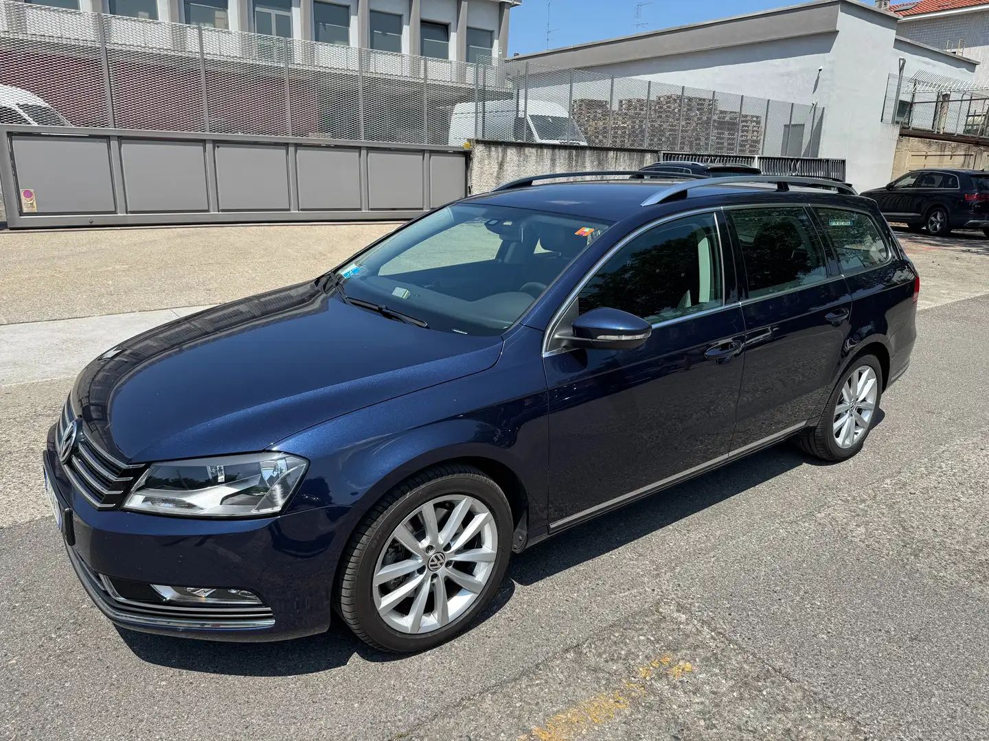 Volkswagen Passat Variant 2.0 tdi Highline BlueMotion Blu/Azzurro - 1