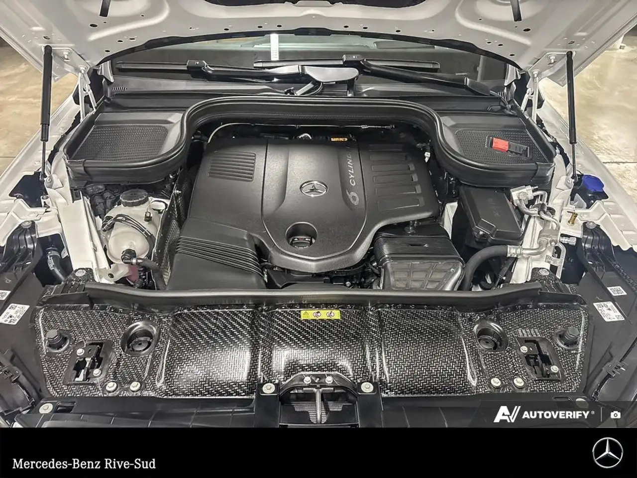 Mercedes-Benz GLE снимка Mercedes-Benz GLE