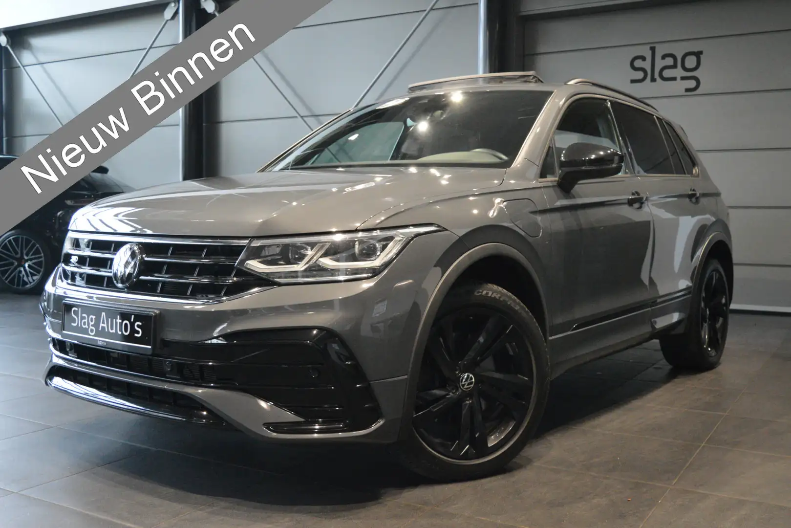 Volkswagen Tiguan 1.4 TSI eHybrid 3X R-LINE Black Style pano trekhaa Grijs - 1
