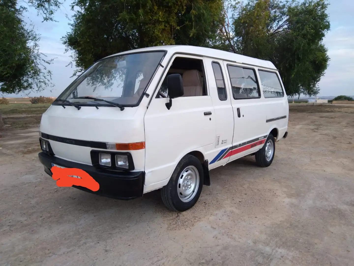 Nissan Vanette Vanette Practic Largo Ds. Weiß - 2