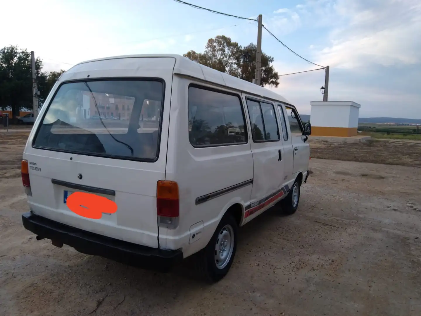 Nissan Vanette Vanette Practic Largo Ds. Weiß - 1