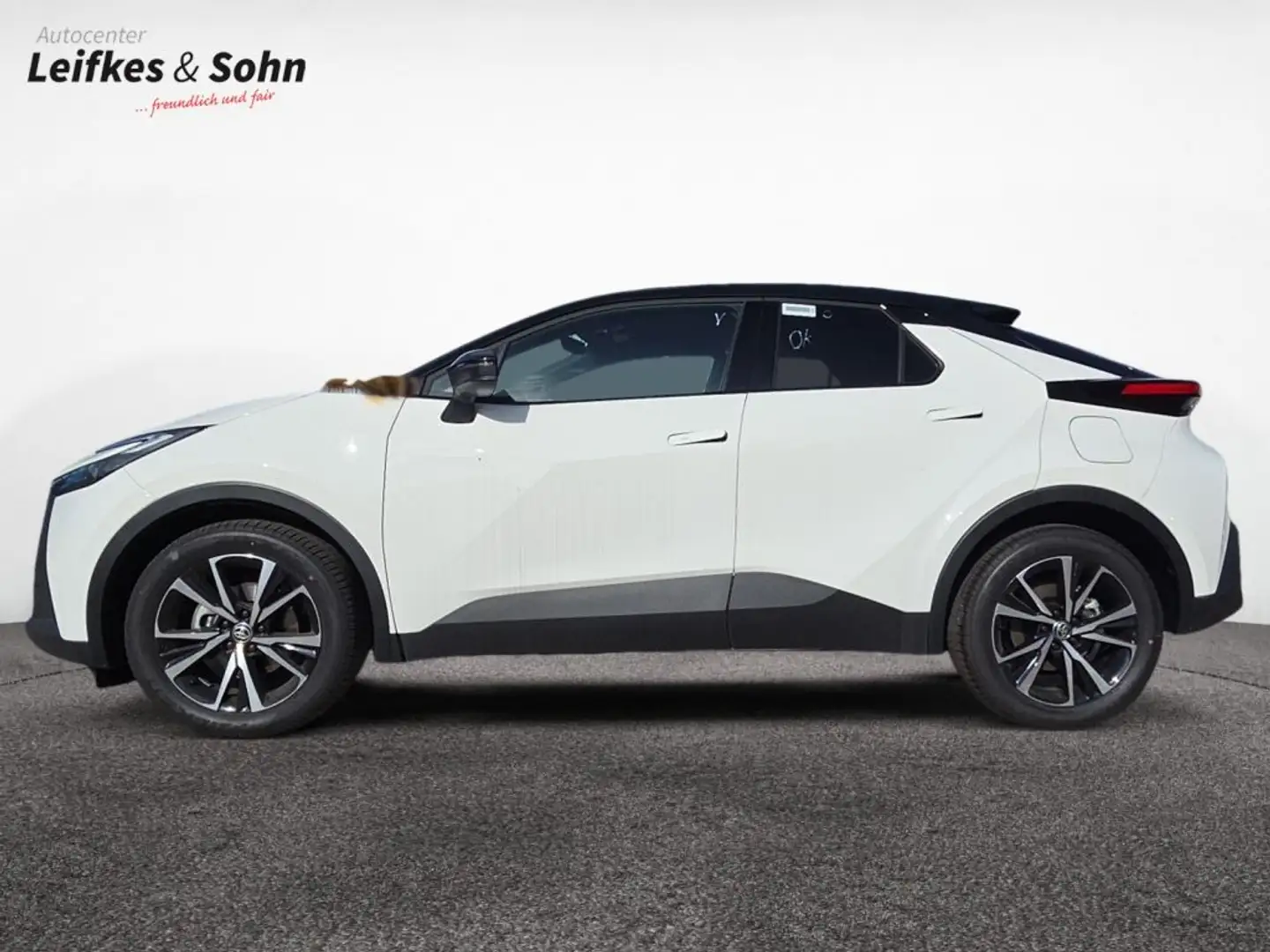Toyota C-HR C-HR 1.8 Hybrid Teampl.*Technik-Paket*PDC*RFK*NAVI Weiß - 2