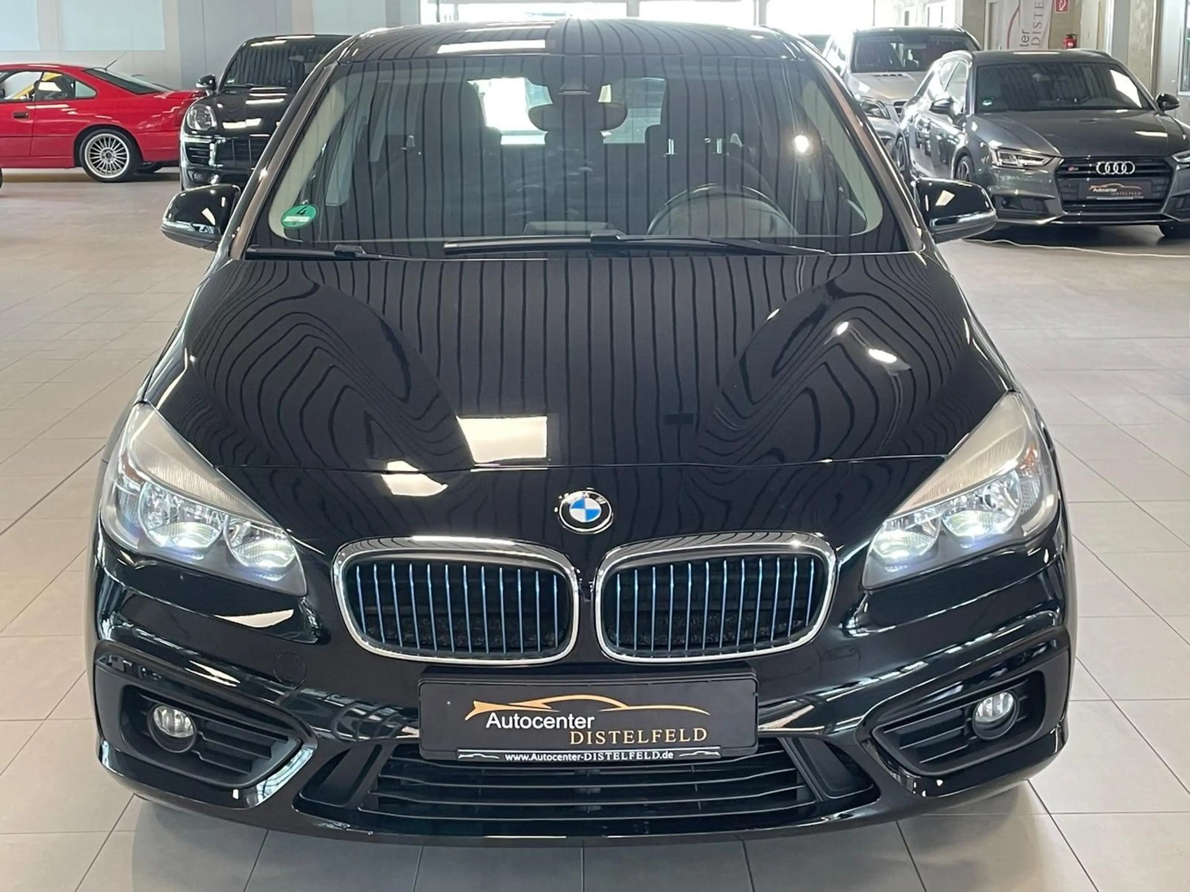 BMW 225 xe Advantage — photo 2