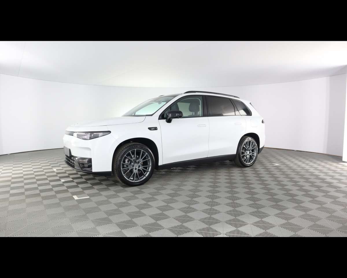 Leapmotor C10 DESIGN REEV